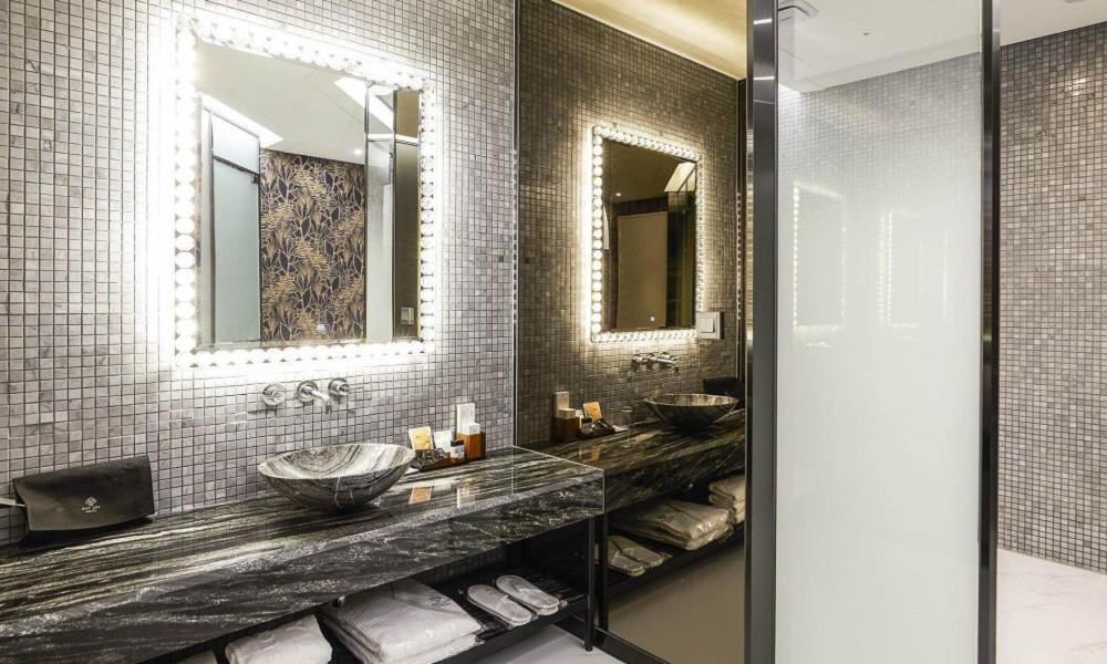 King Suite Room - Photo 5