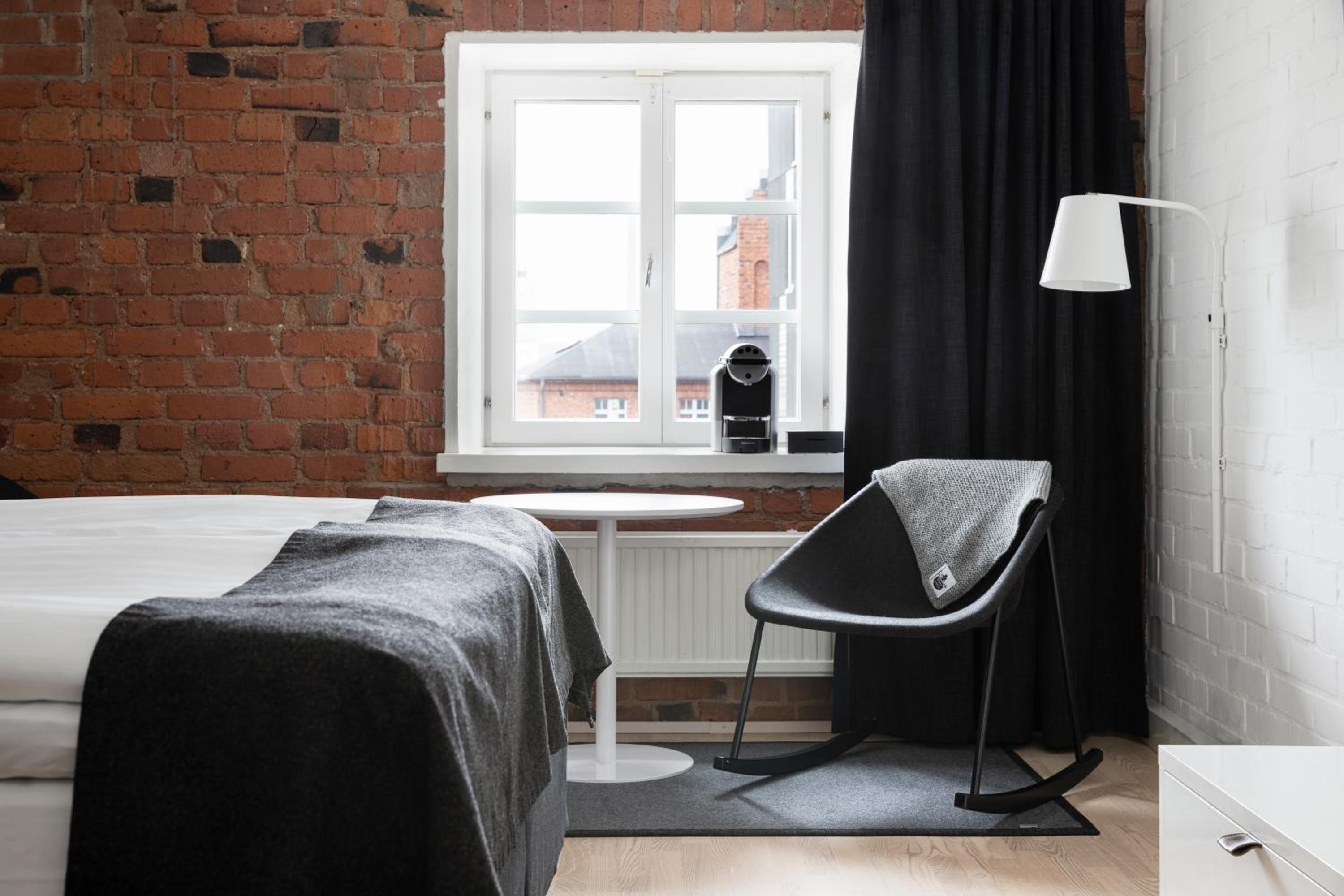Superior King Room - Photo 2