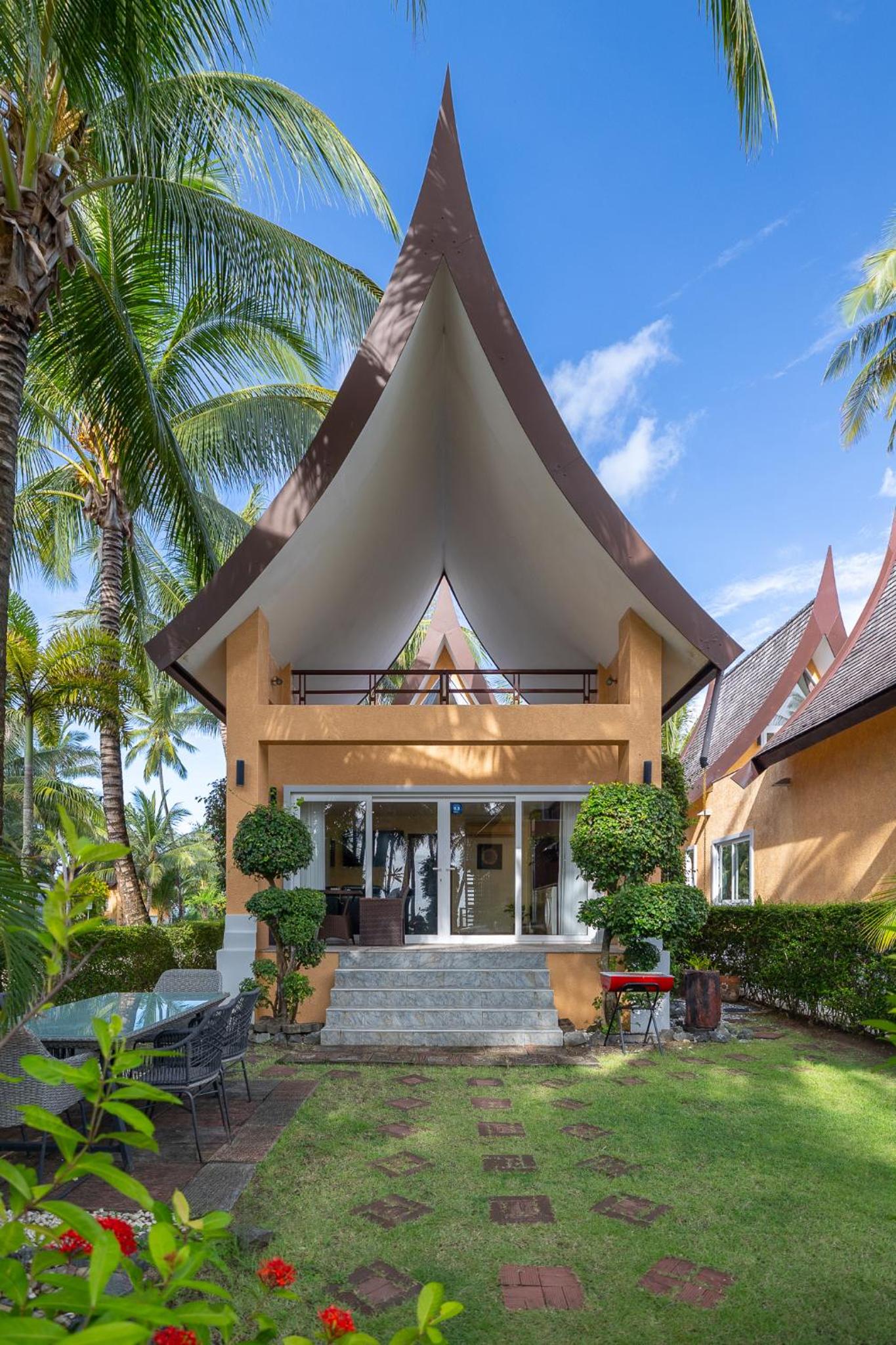 Three-Bedroom Villa with Sea View  - Photo 21