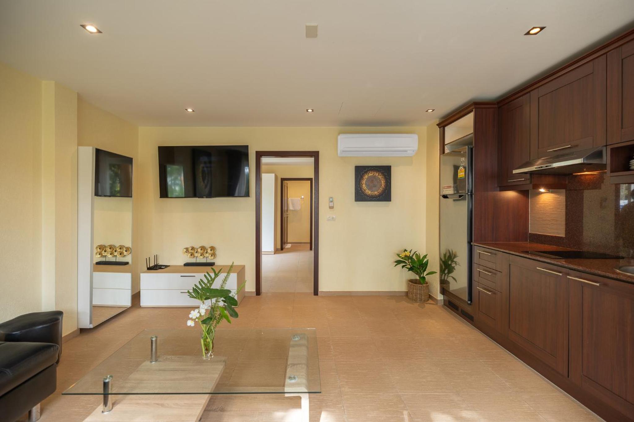 Three-Bedroom Villa with Sea View  - Photo 10