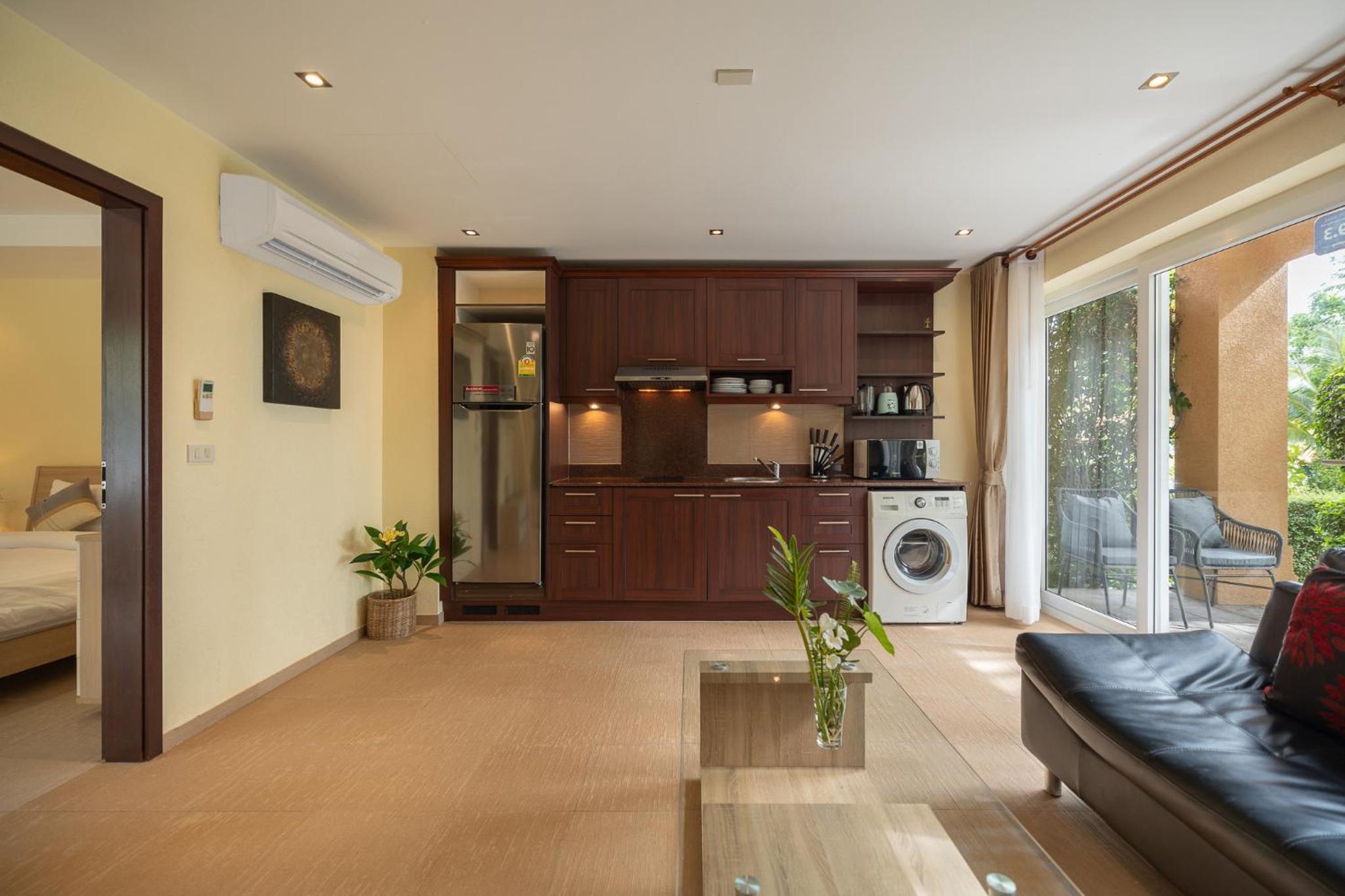 Three-Bedroom Villa with Sea View  - Photo 13