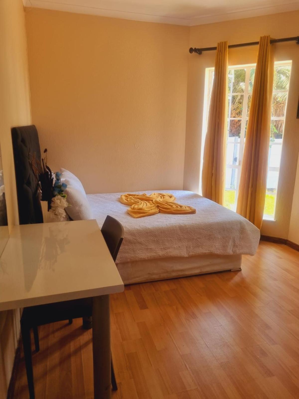 Deluxe Double Room photo 3