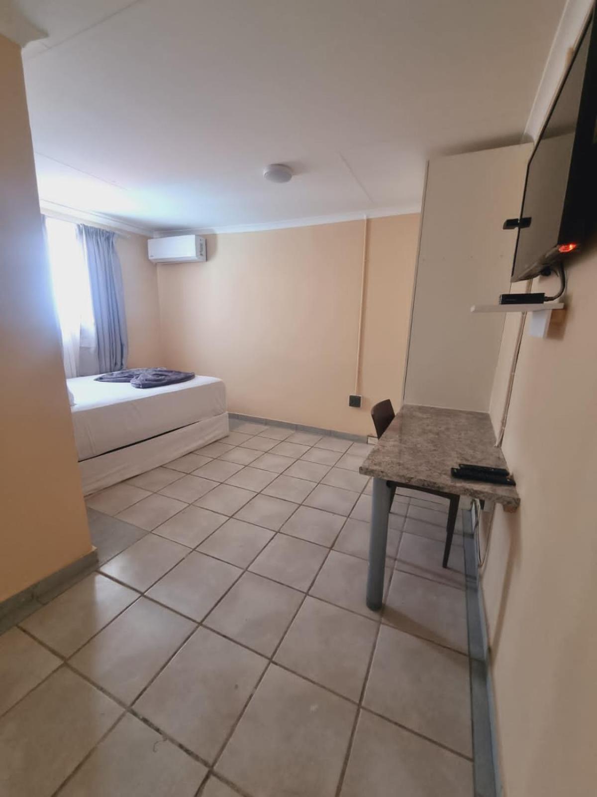 Deluxe Double Room with Shower photo 1