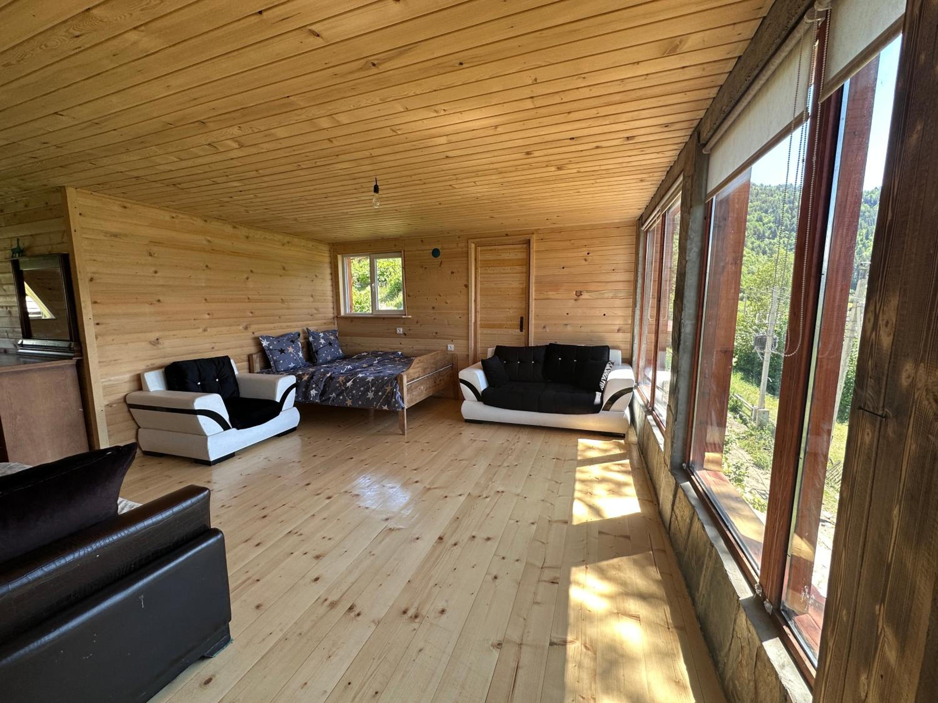 Quadruple Room with Mountain View photo 1