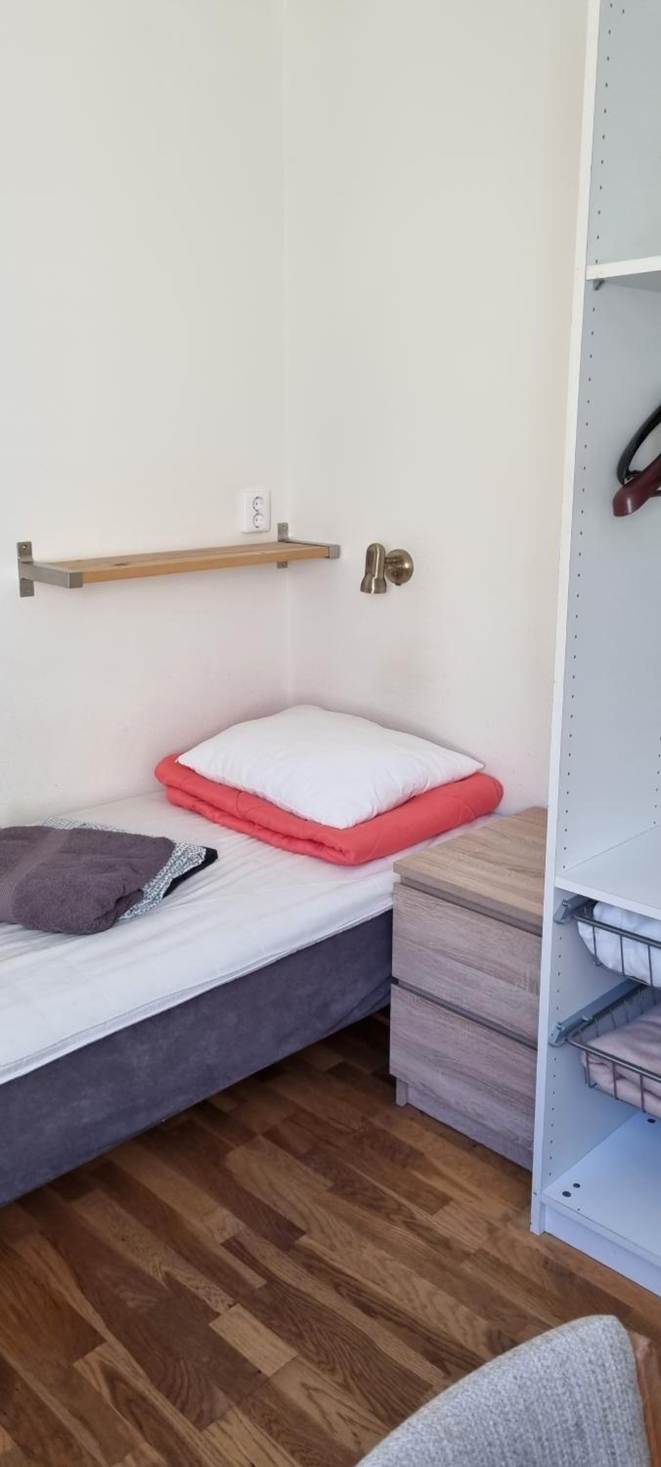 Budget Single Room photo 2