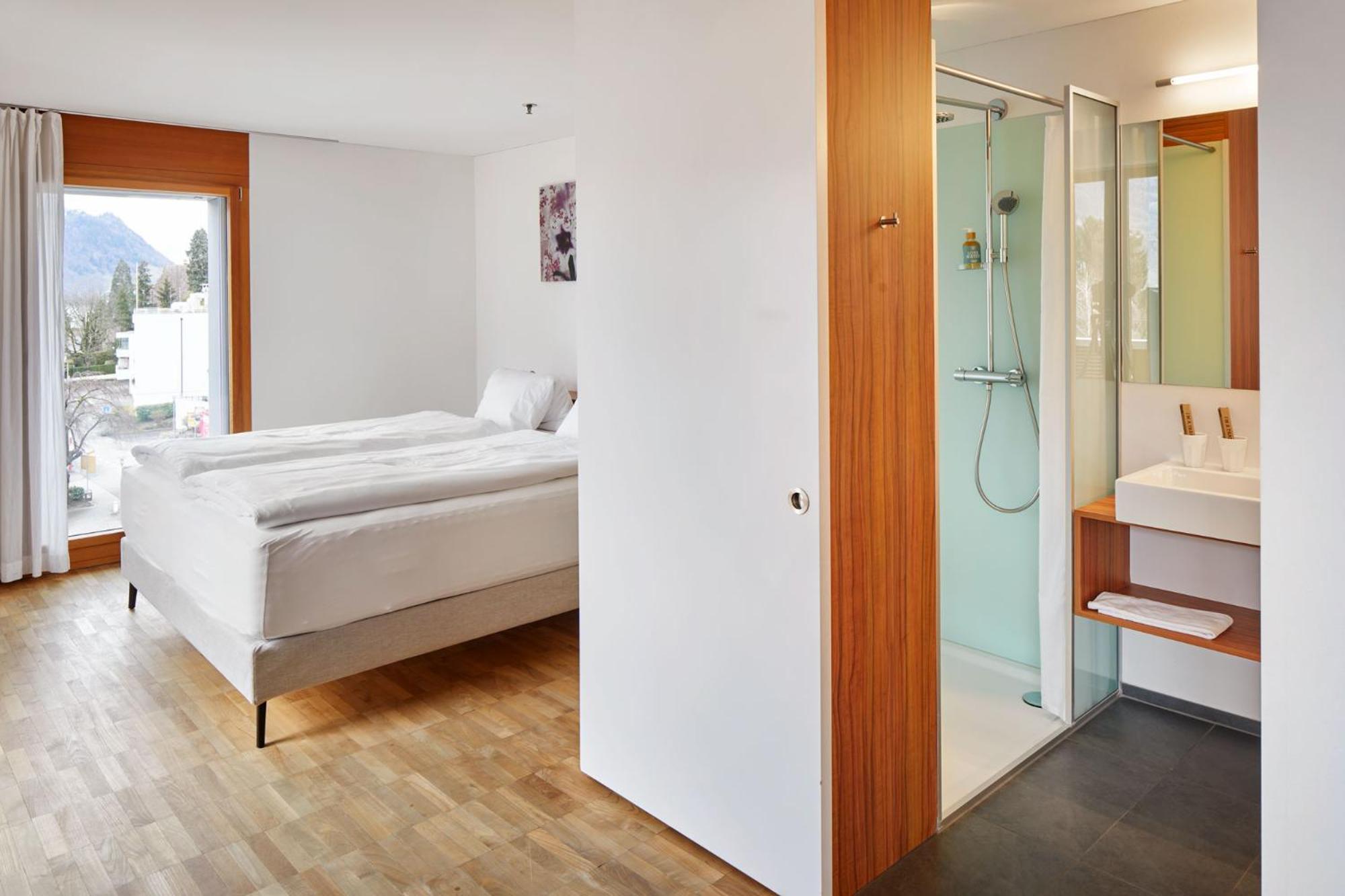 Junior Suite with Lake View - Photo 1