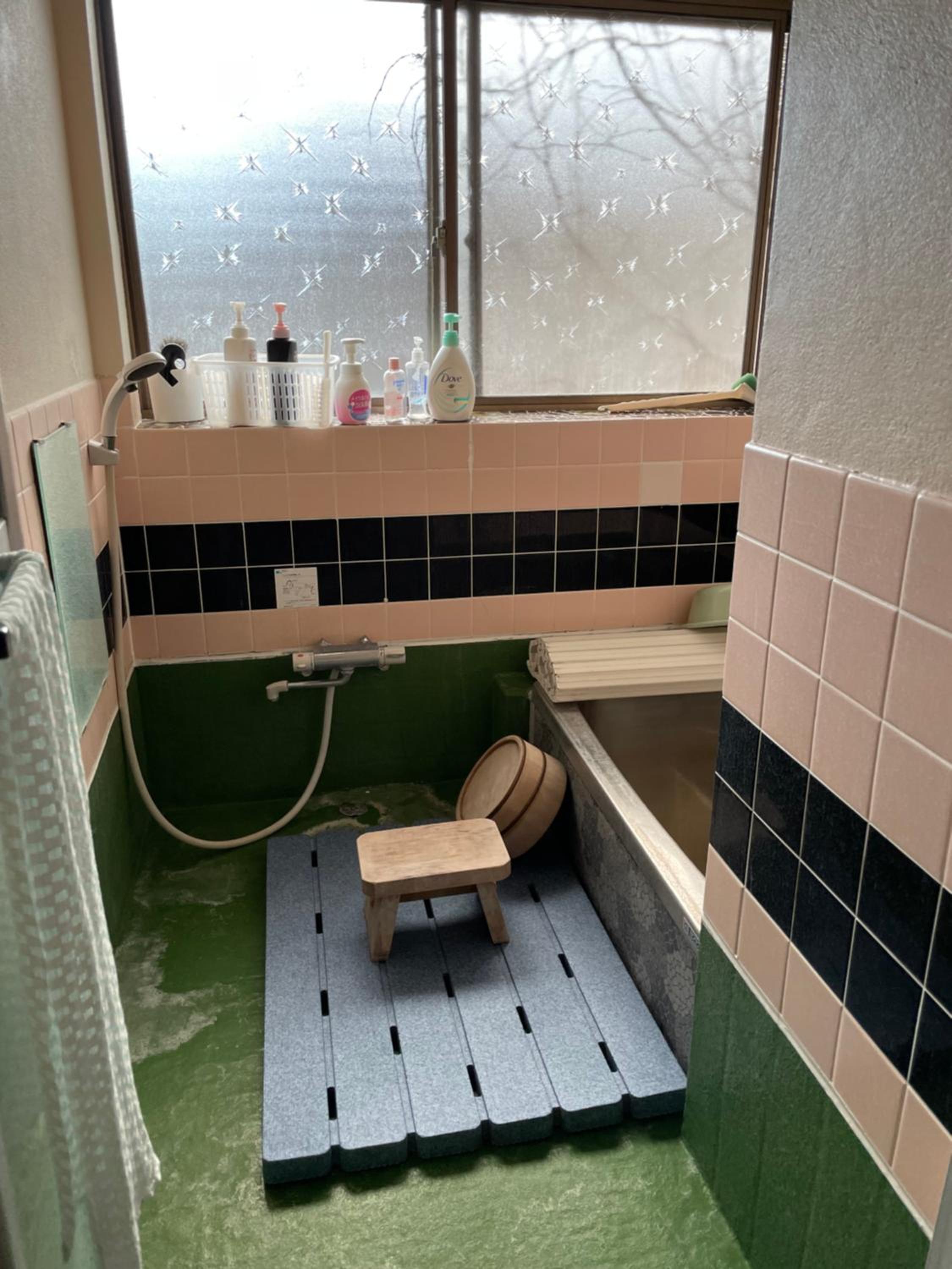 Small Twin Room - Photo 8