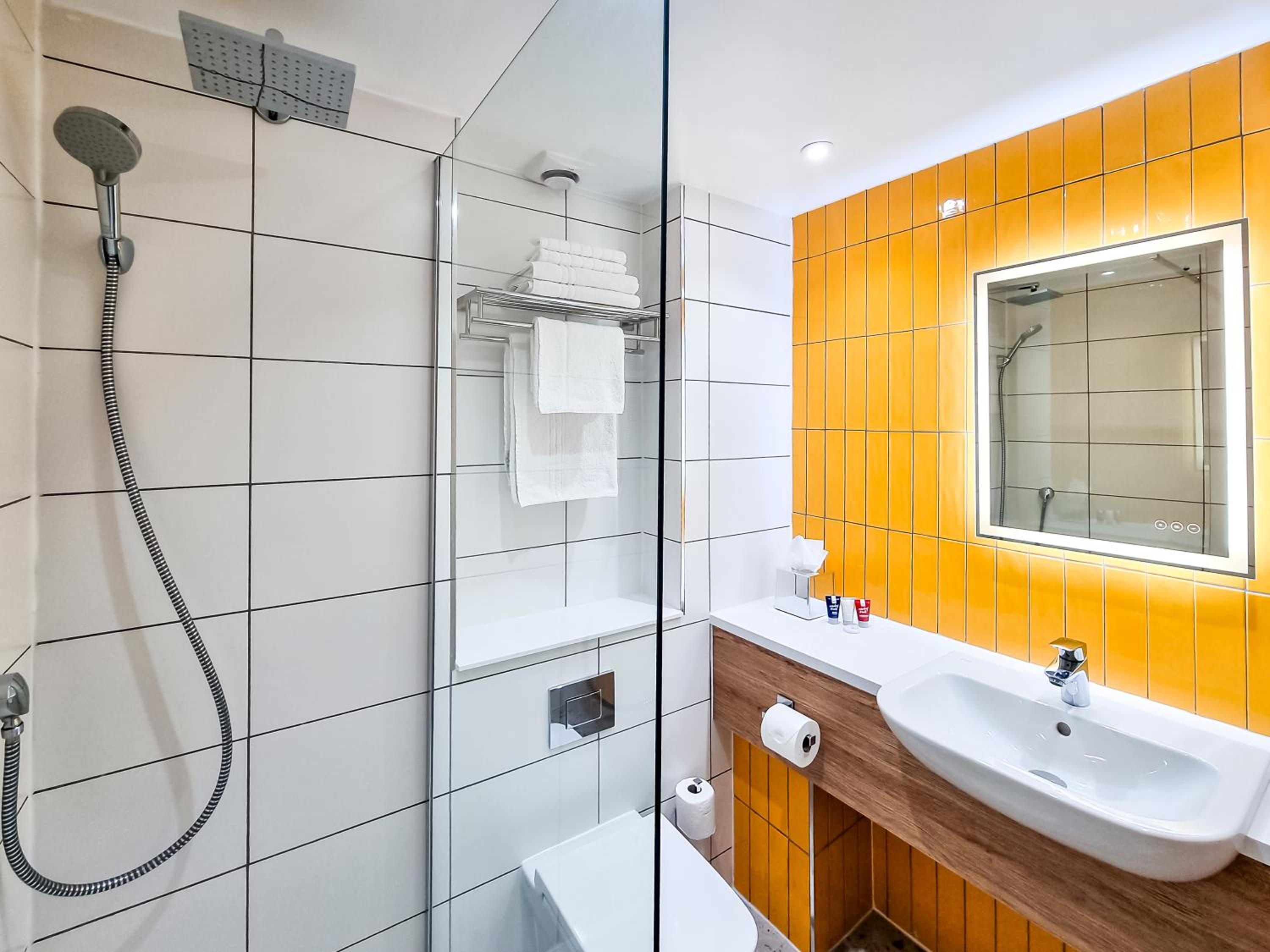 Superior Double Room - Non-Smoking - Photo 3