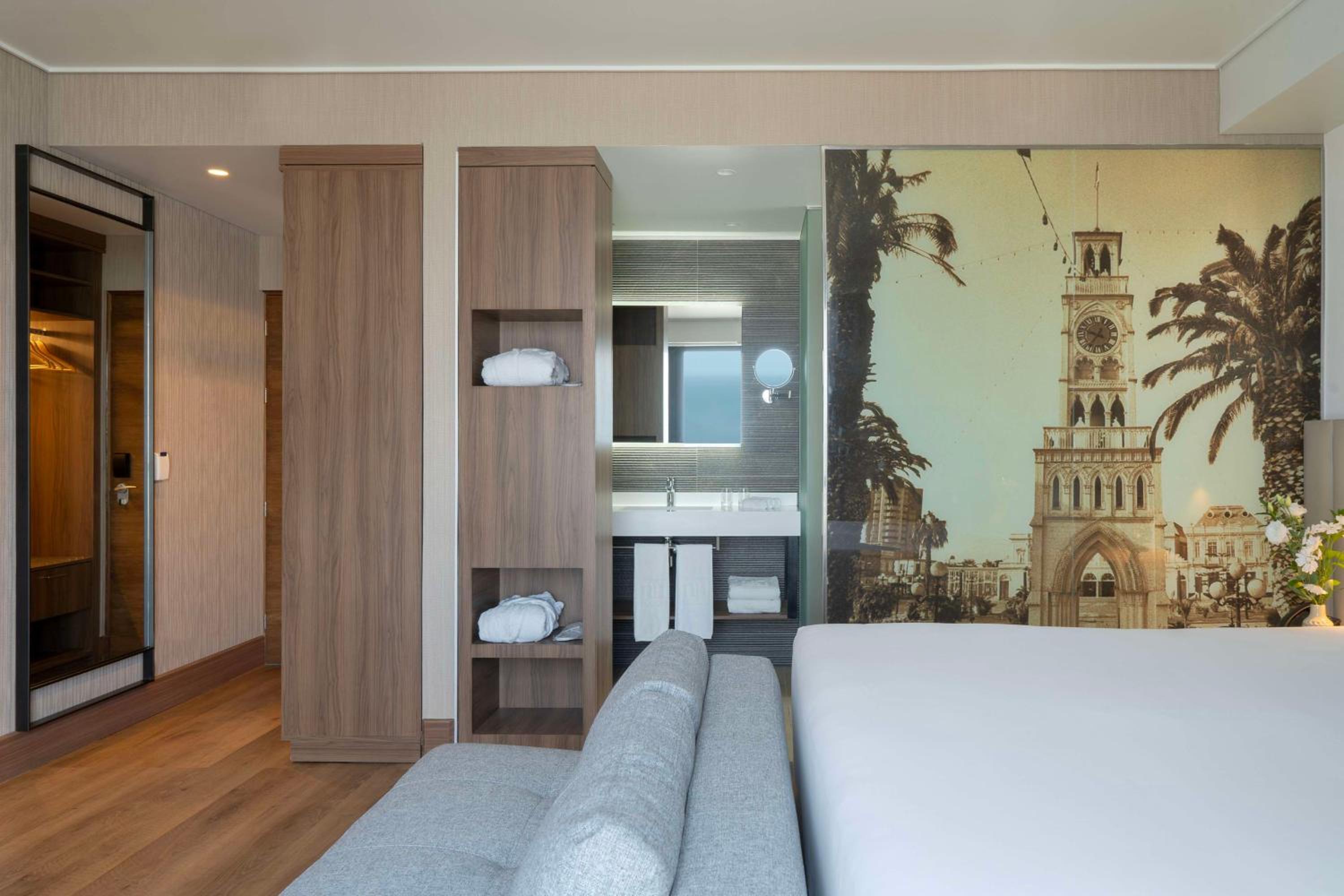 Premium Double Room with Extra Bed (2 Adults + 1 Child) - Photo 3