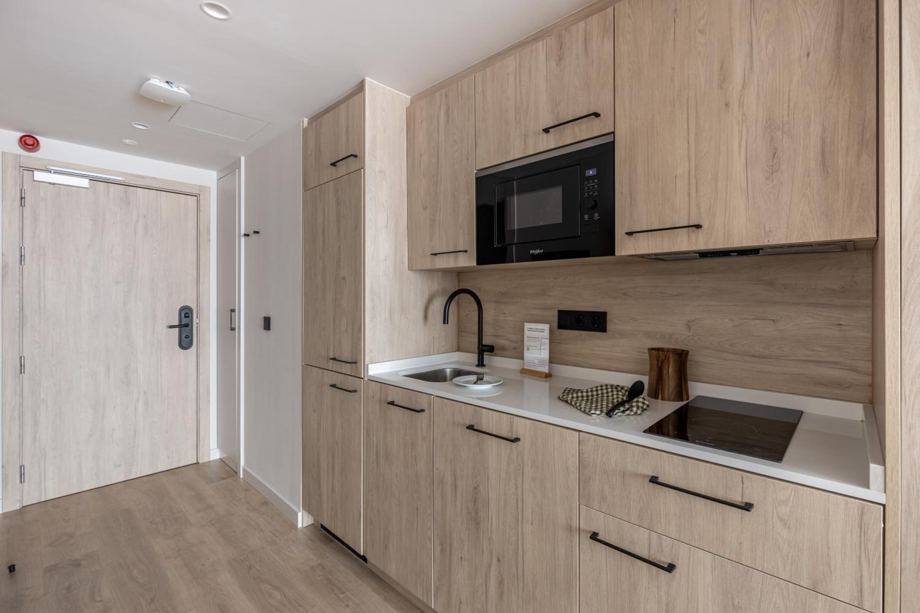 Family Studio - Photo 10