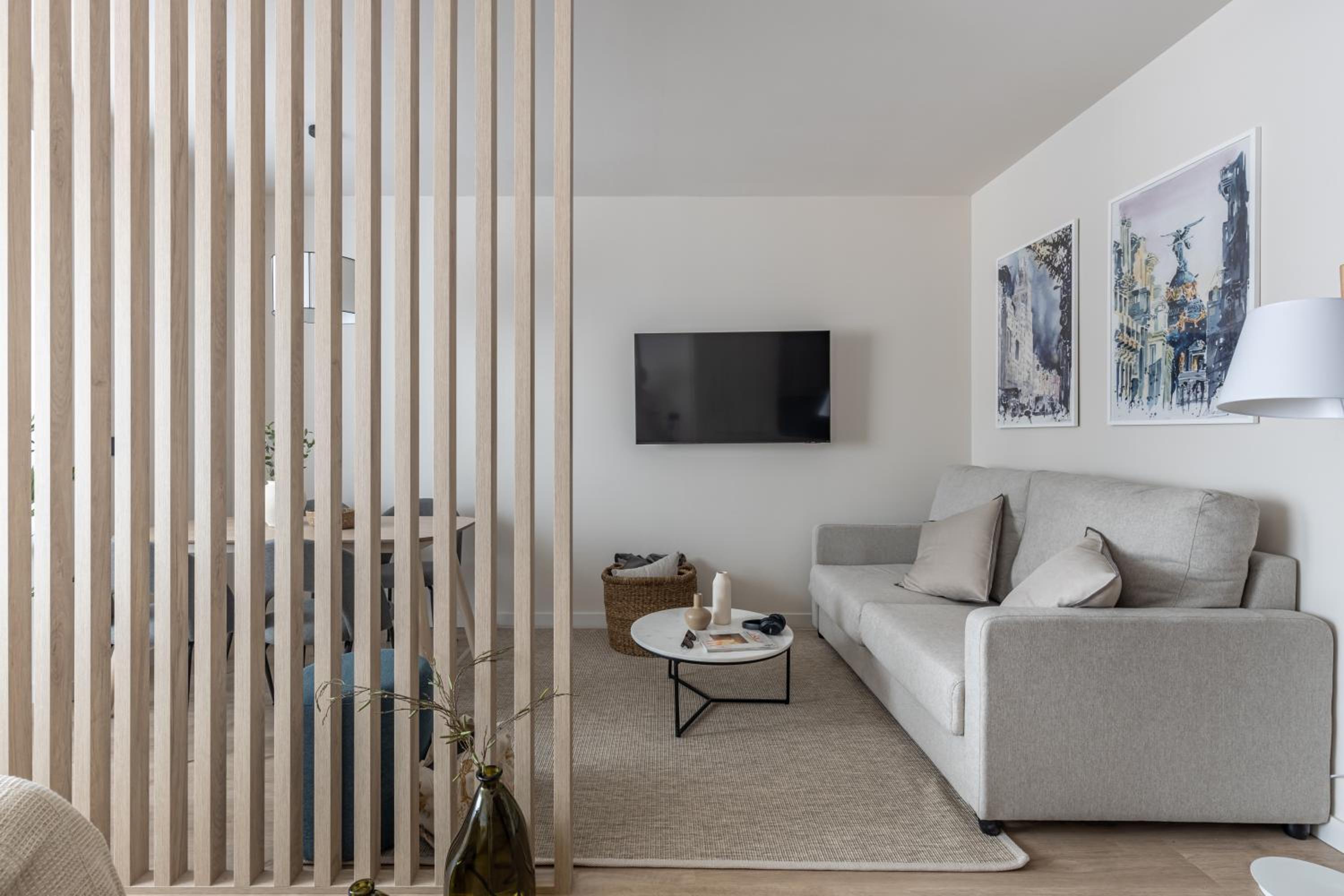 Family Studio - Photo 1