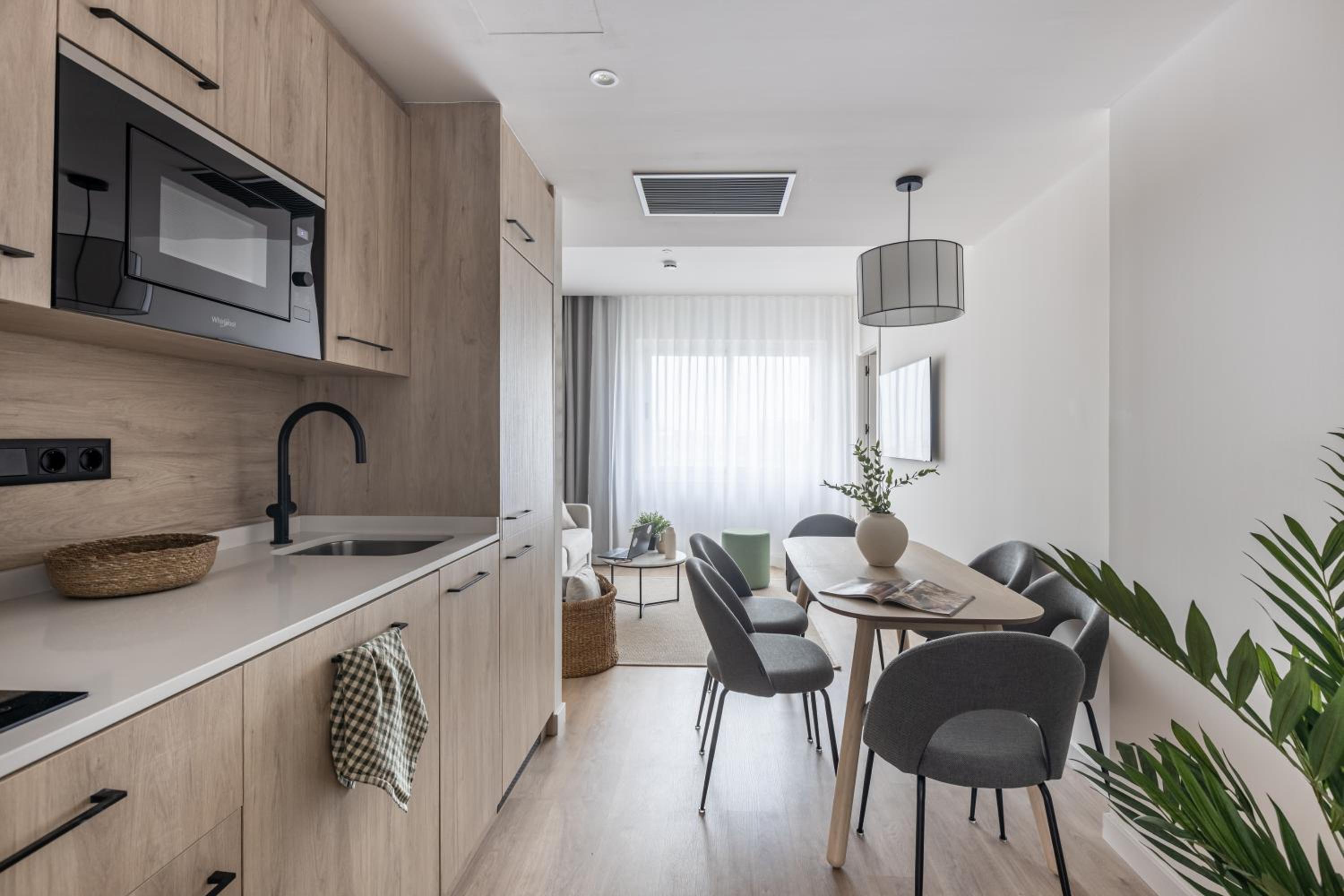 Two-Bedroom Apartment - Photo 2