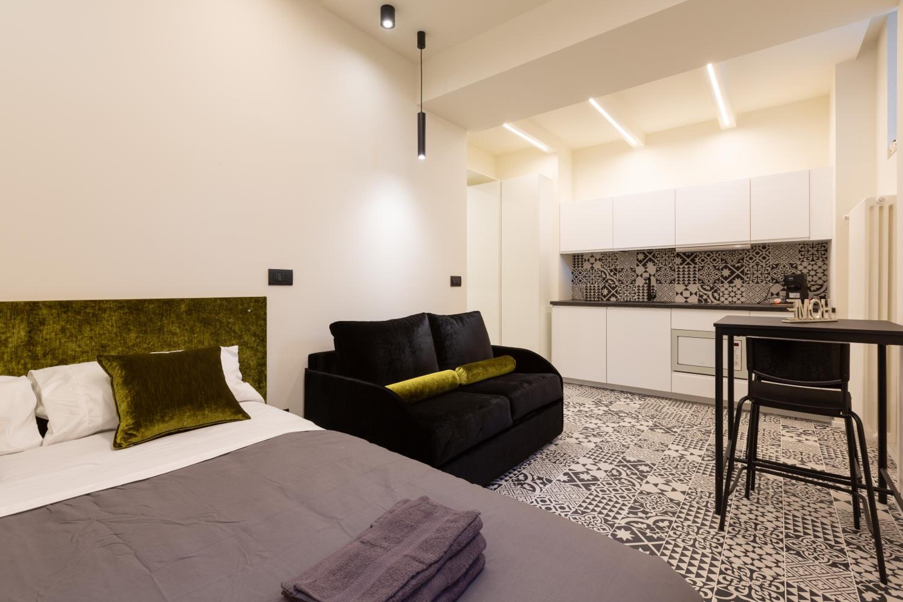 One-Bedroom Apartment