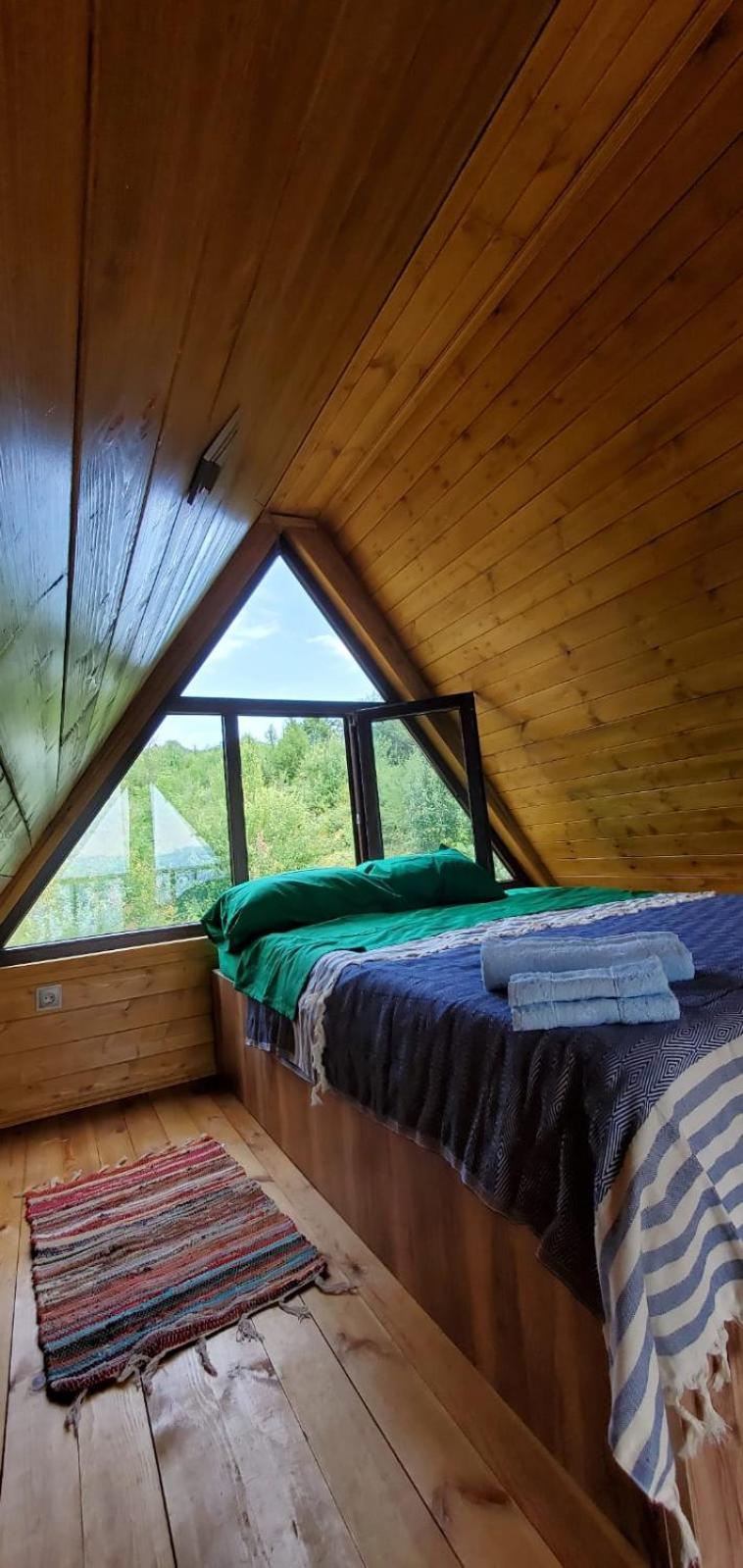 One-Bedroom House photo 1