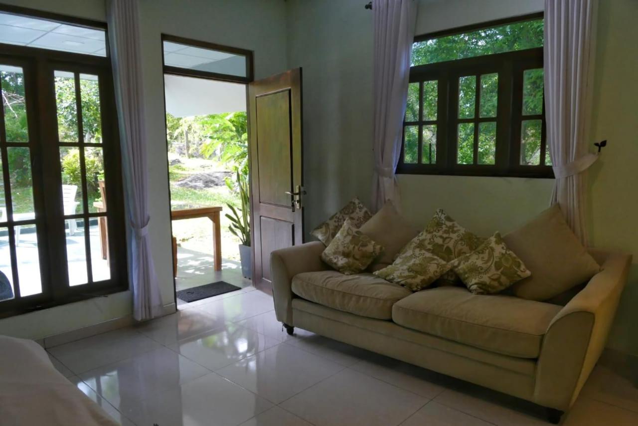 Deluxe Room (2 Adults + 1 Child) photo 2
