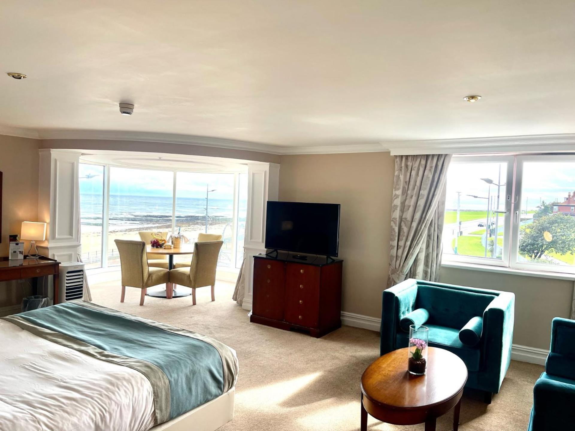 Junior Suite - Photo 1