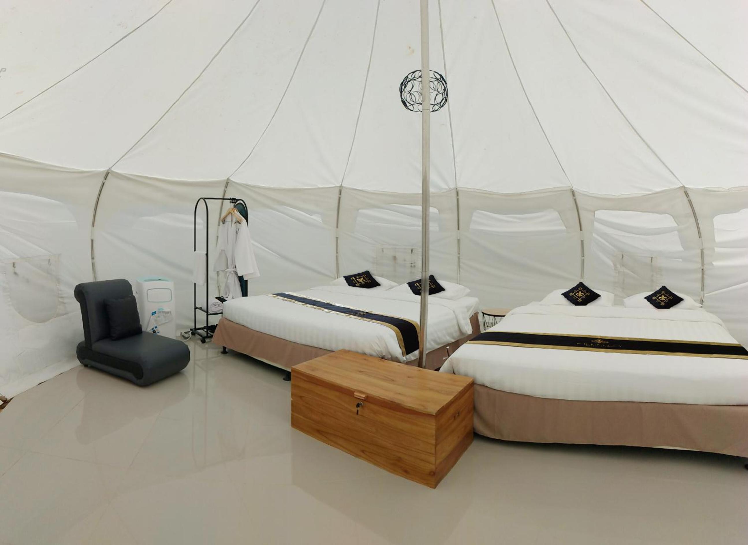 Camp Two Bed for 4 Pax (Exclude Resort Fee & Parking Fee) - Photo 1