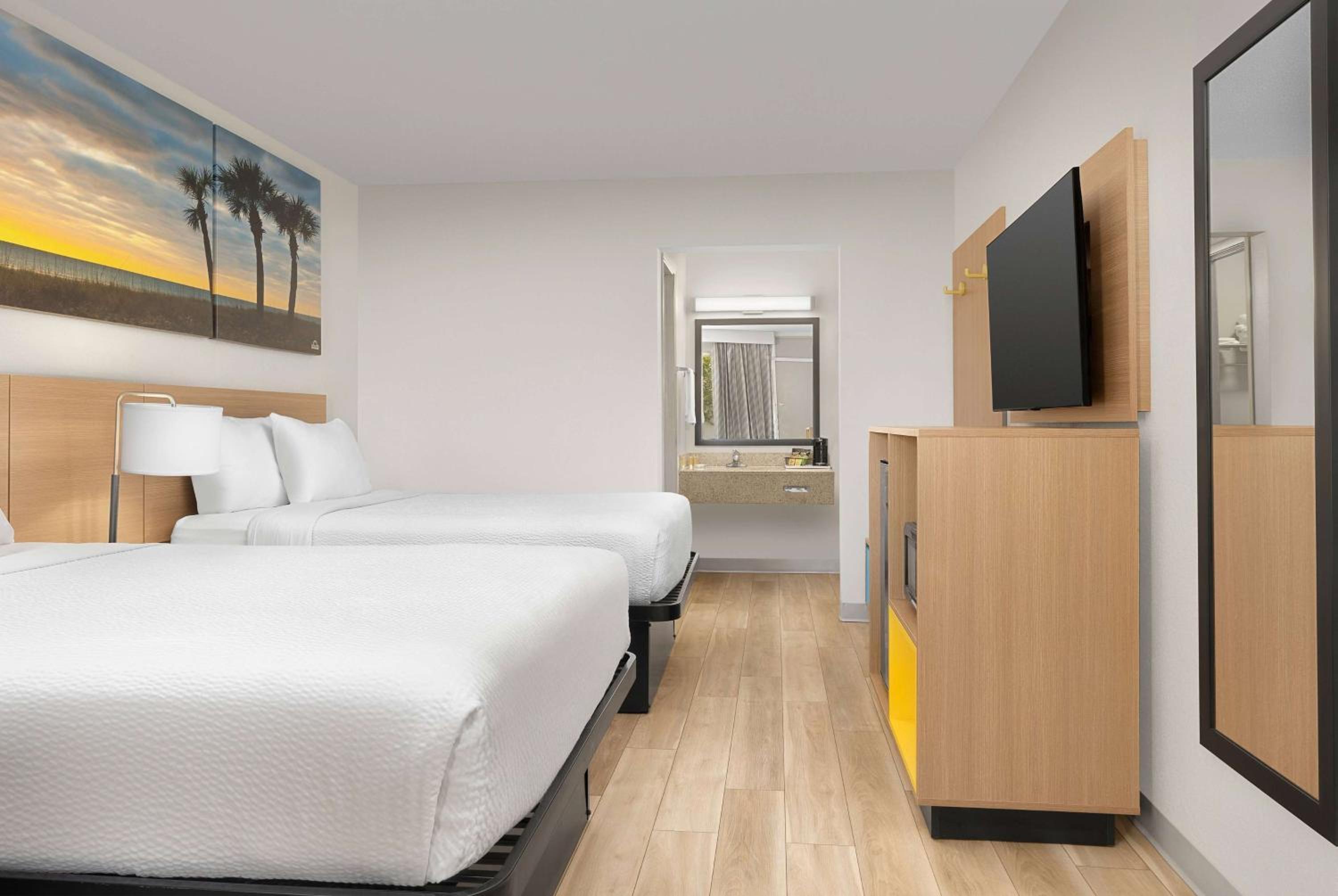 Double Room with Two Double Beds - Second Floor/Non-Smoking photo 1