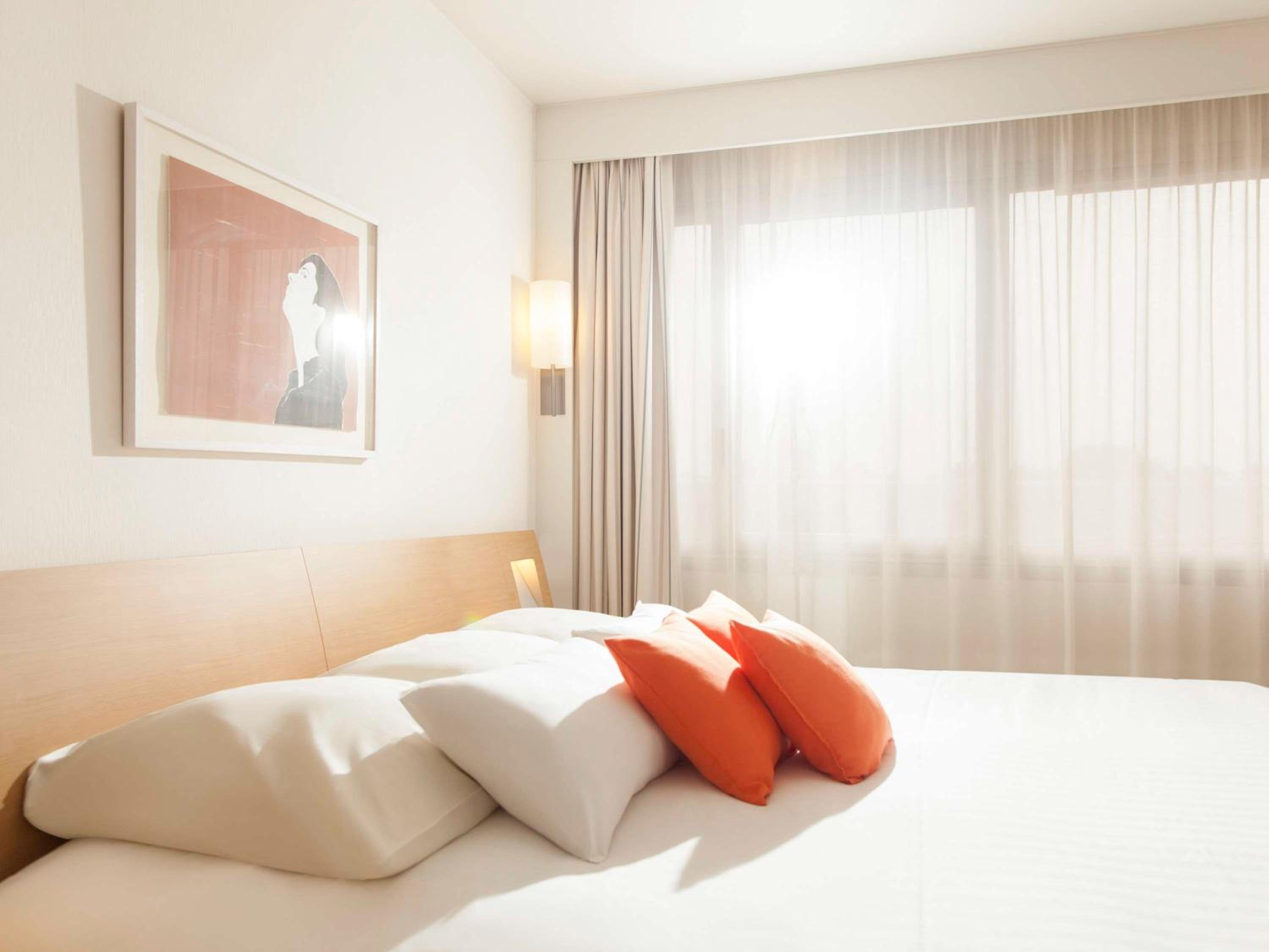 Superior King Suite with Double Sofa Bed - Photo 1