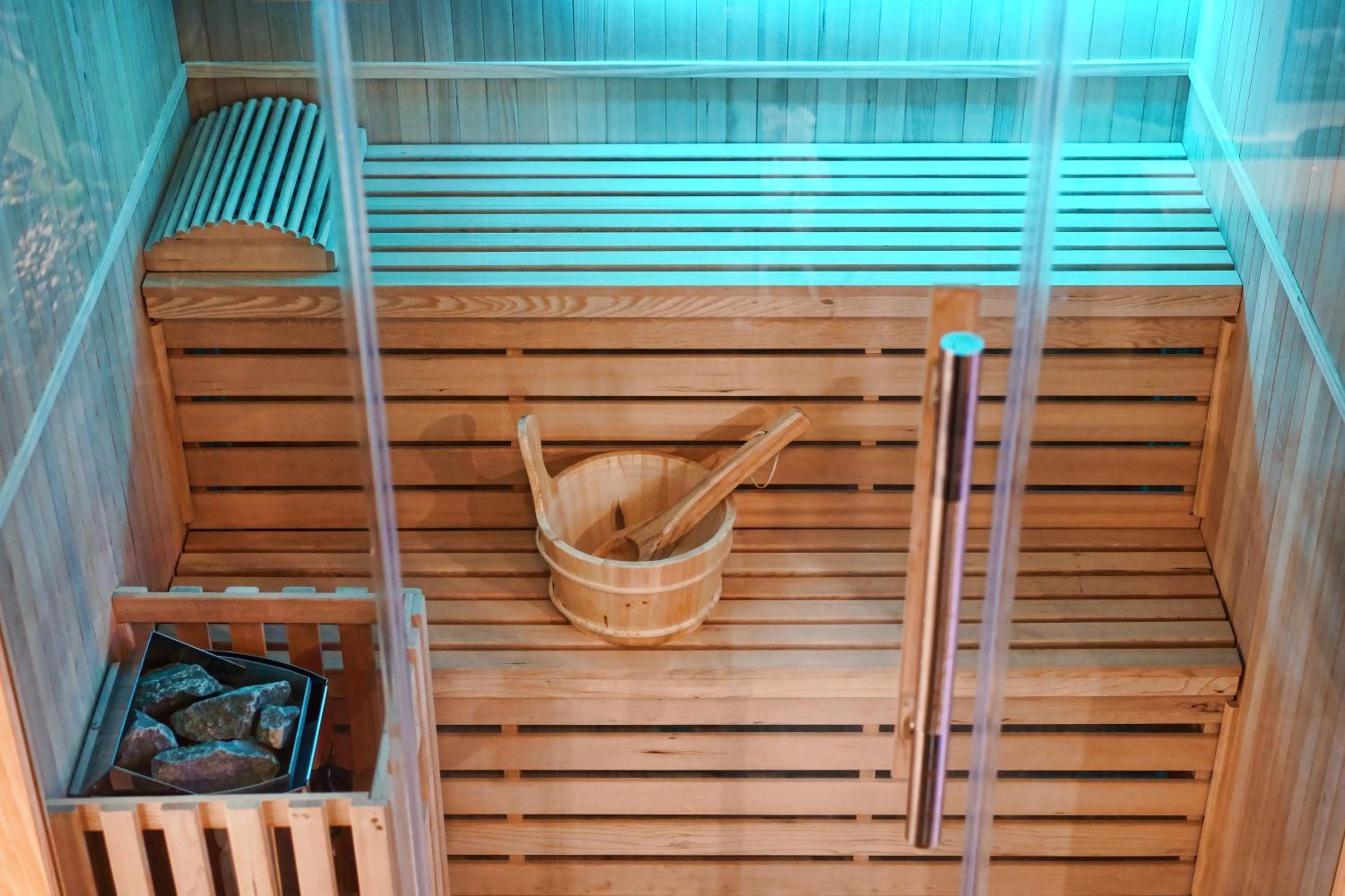 Suite with Sauna - Photo 27