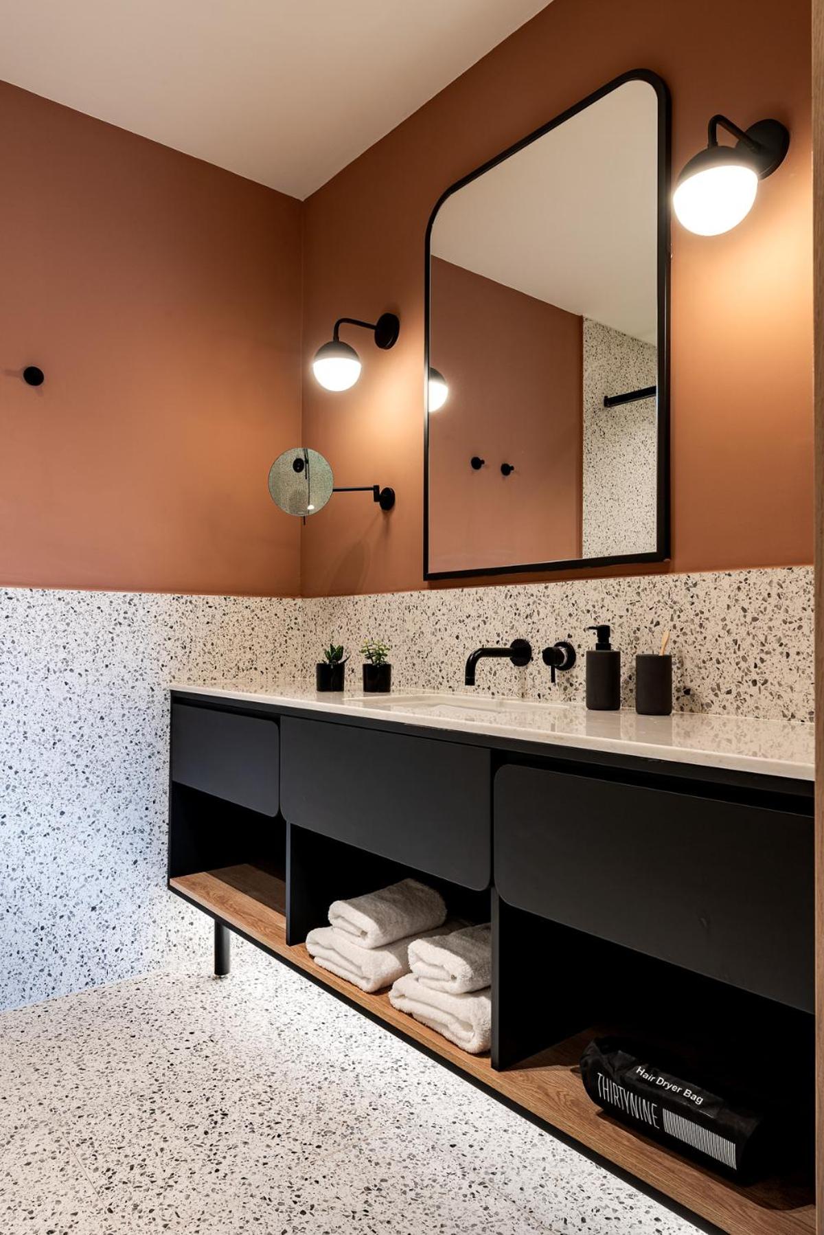 Superior Double or Twin Room - Photo 3