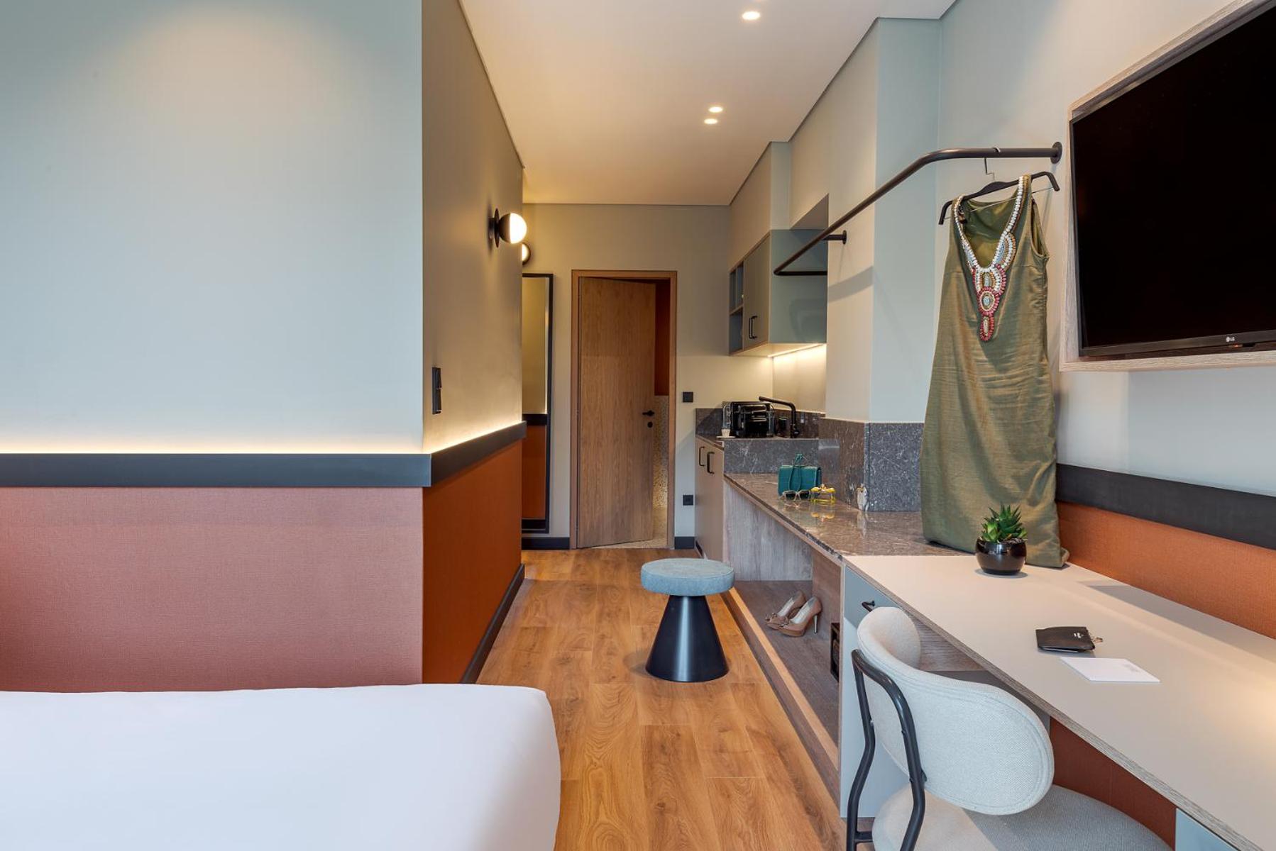 Superior Double or Twin Room - Photo 7