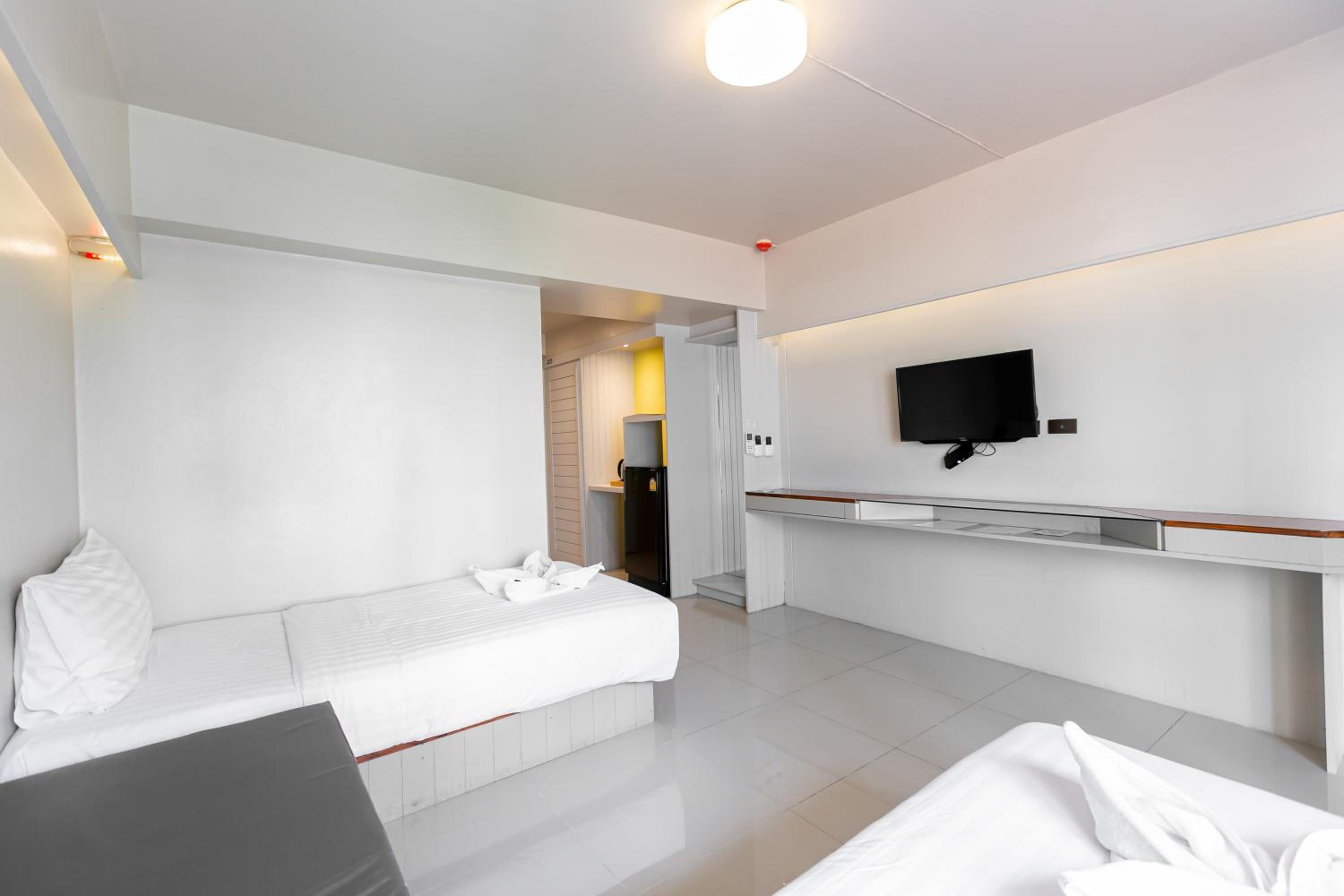 Superior Twin Room photo 2