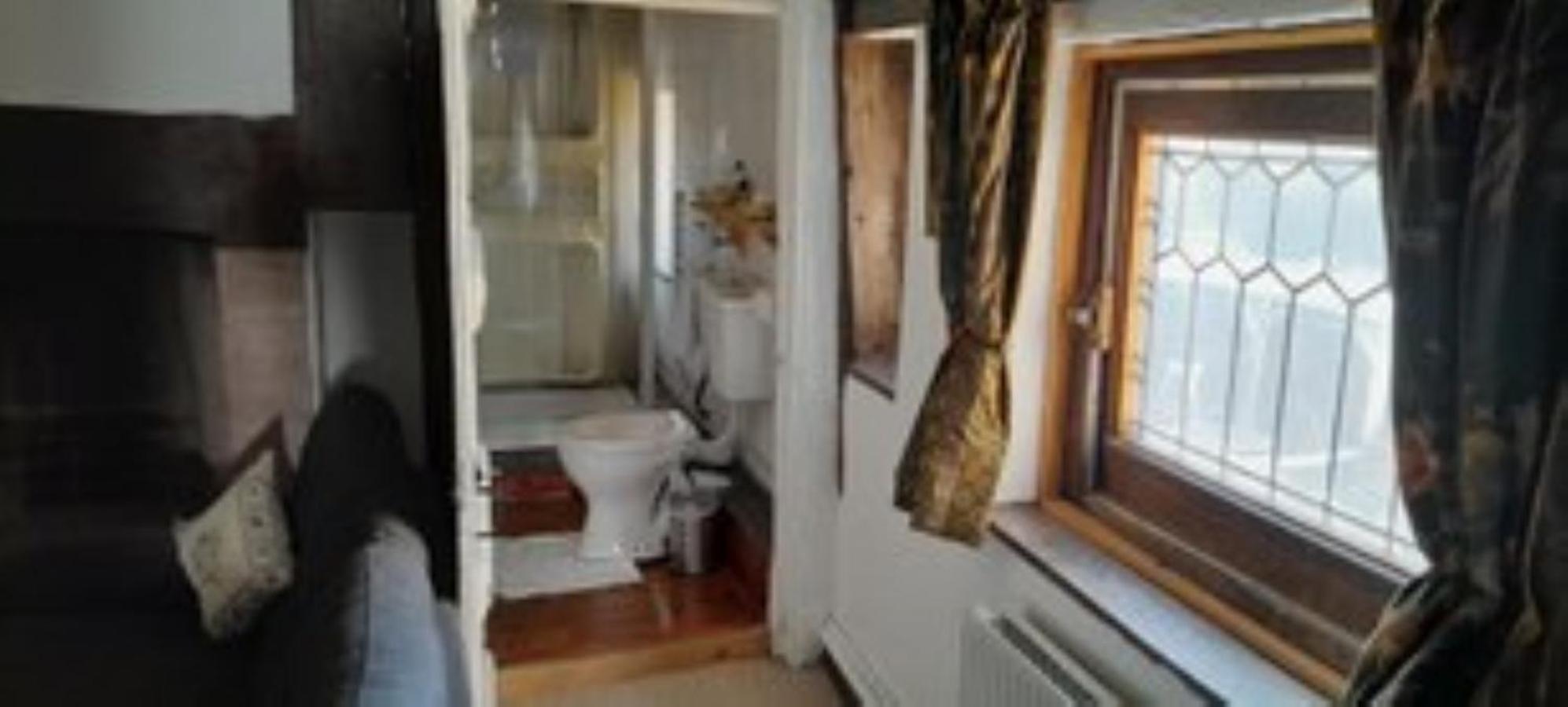 Superior Double Room with Shower photo 3