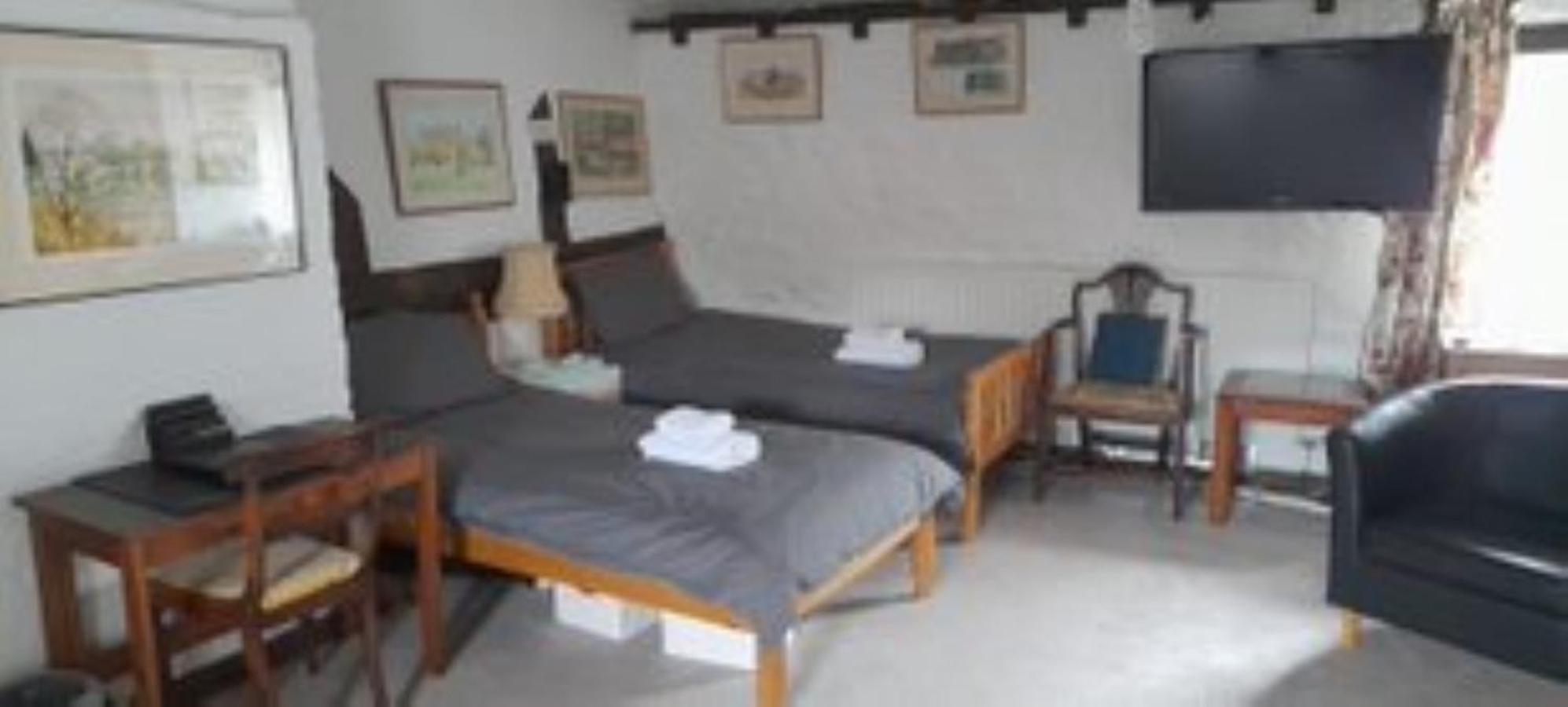 Family Room photo 3