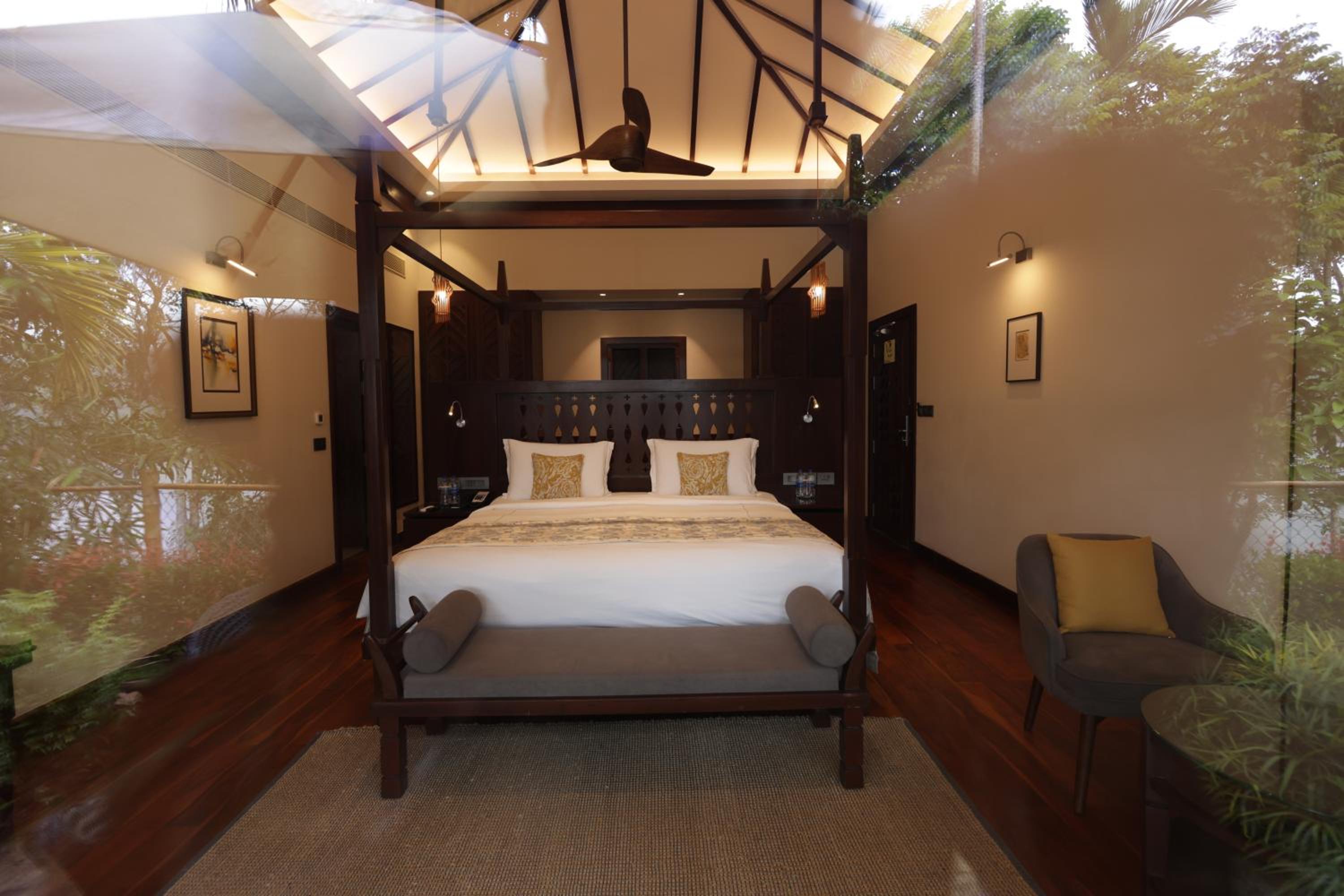 Luxury Villa Lake View with Sit Out - Photo 8