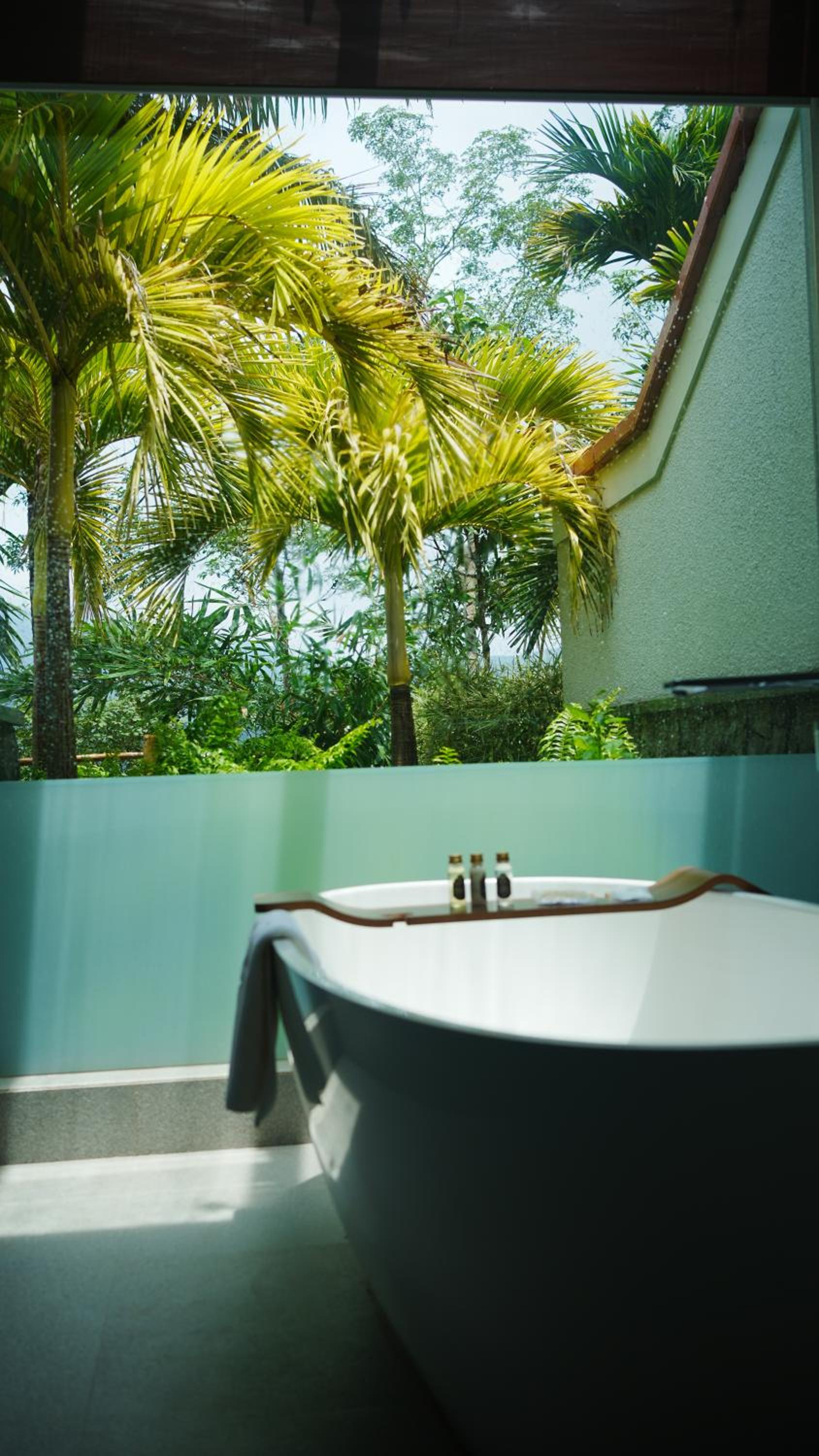 Luxury Villa Lake View with Sit Out - Photo 4