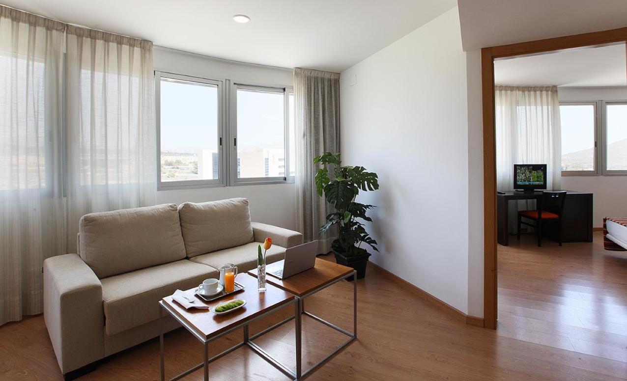 Junior Suite (2 Adults) - Photo 8