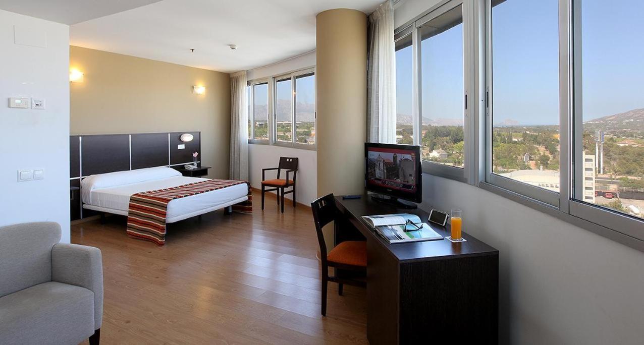 Junior Suite (2 Adults) - Photo 1