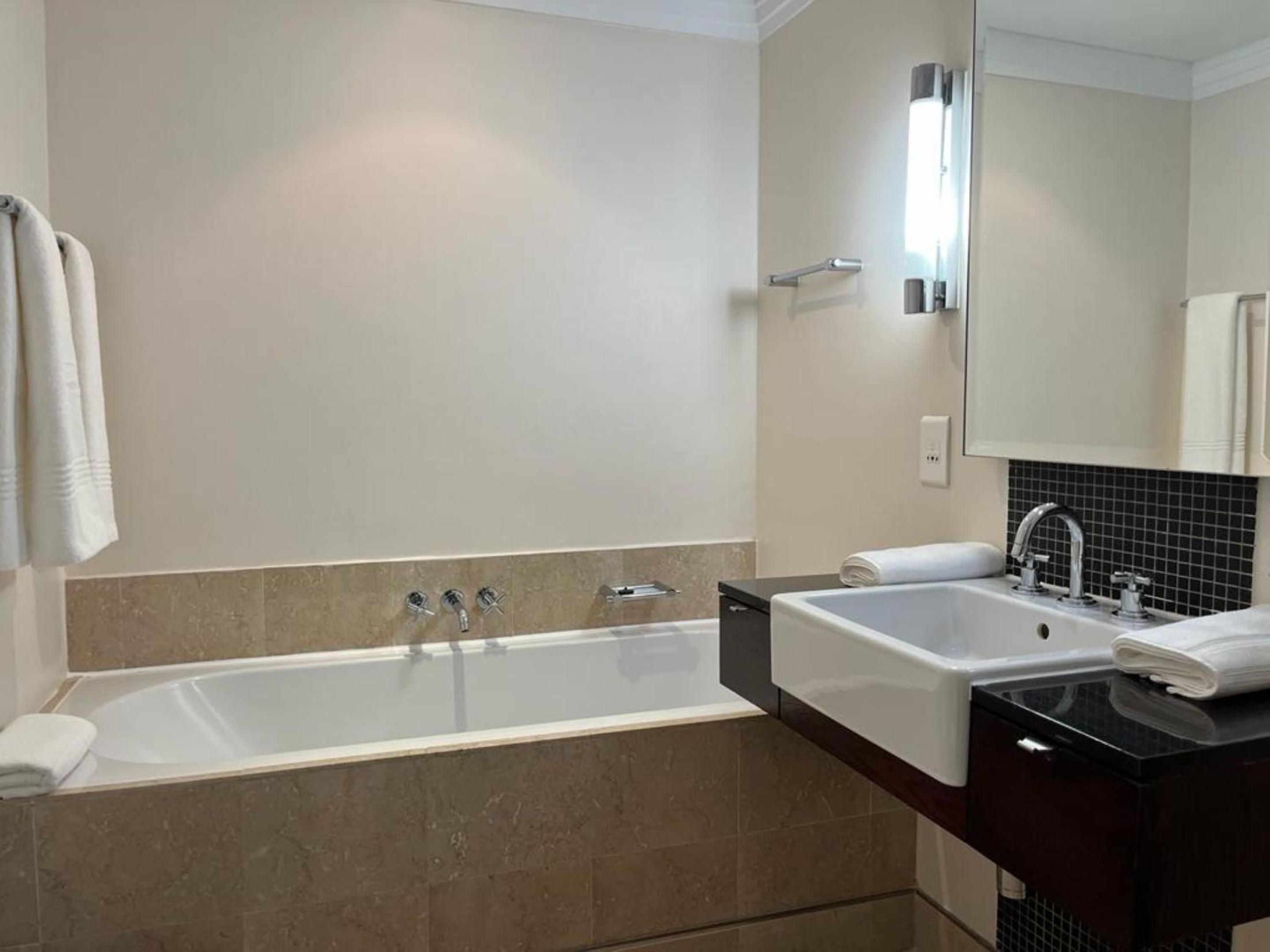 Superior Apartment - Photo 6