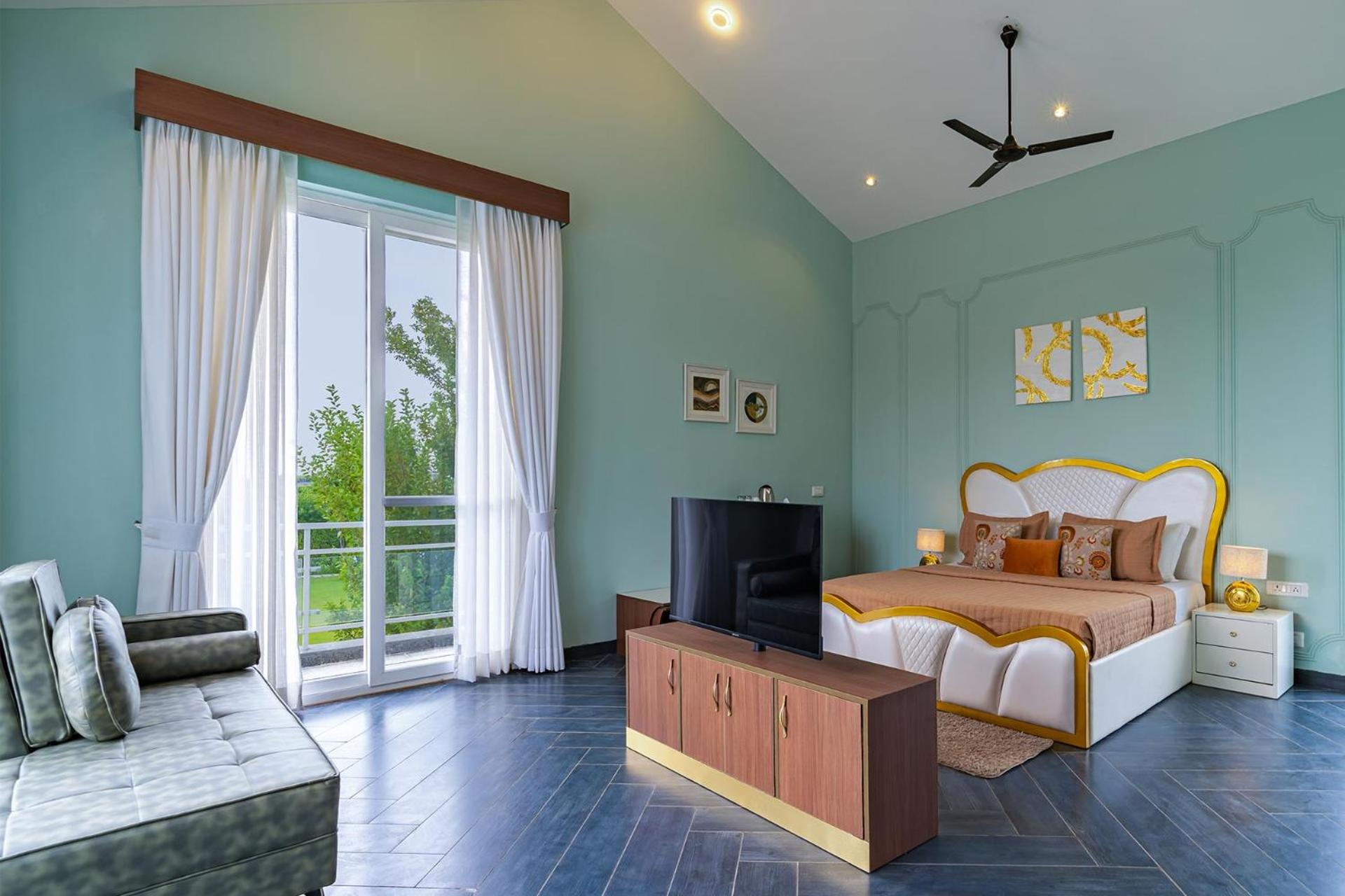Villa photo 1