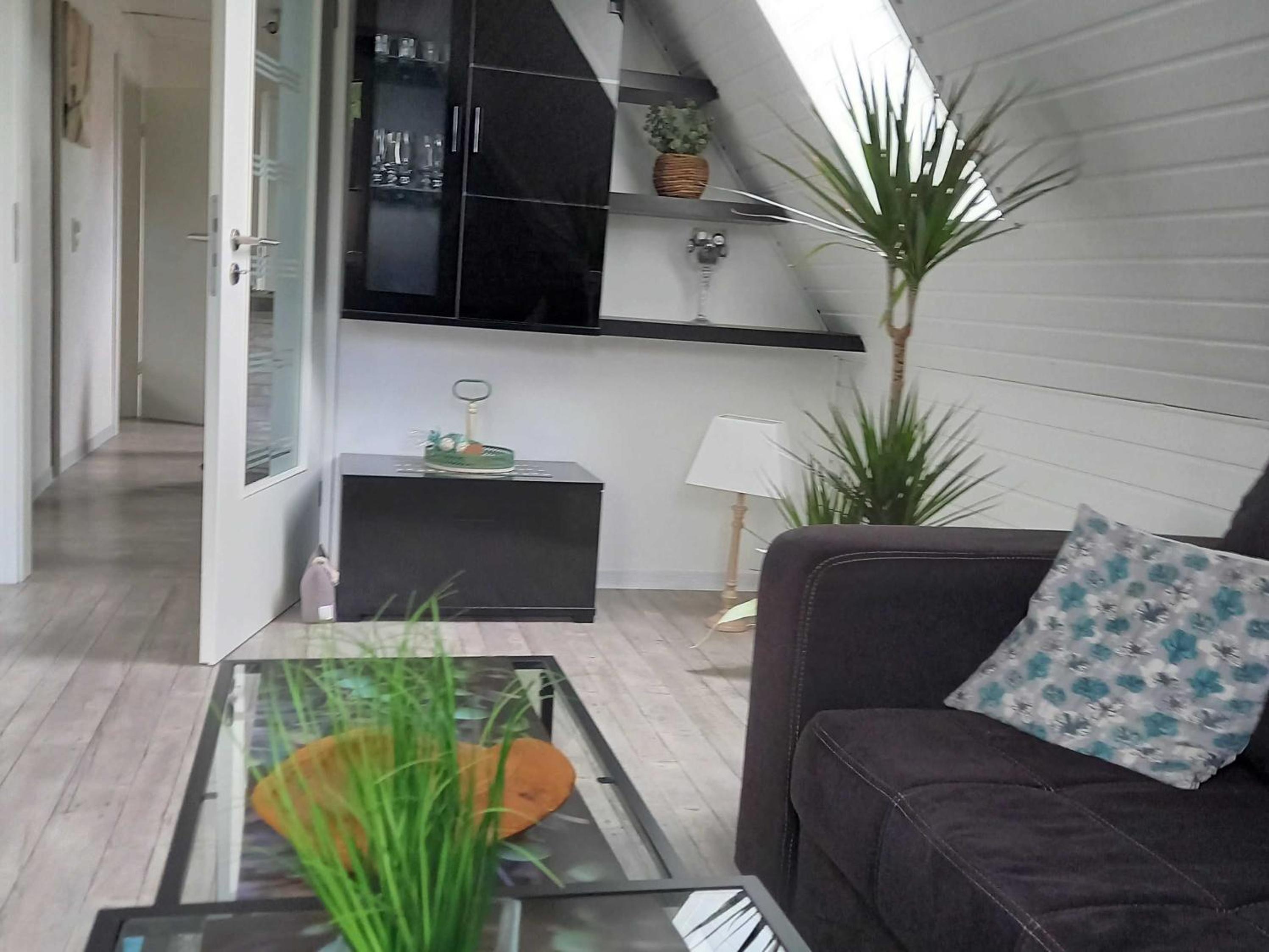 Two-Bedroom Apartment with Balcony photo 2