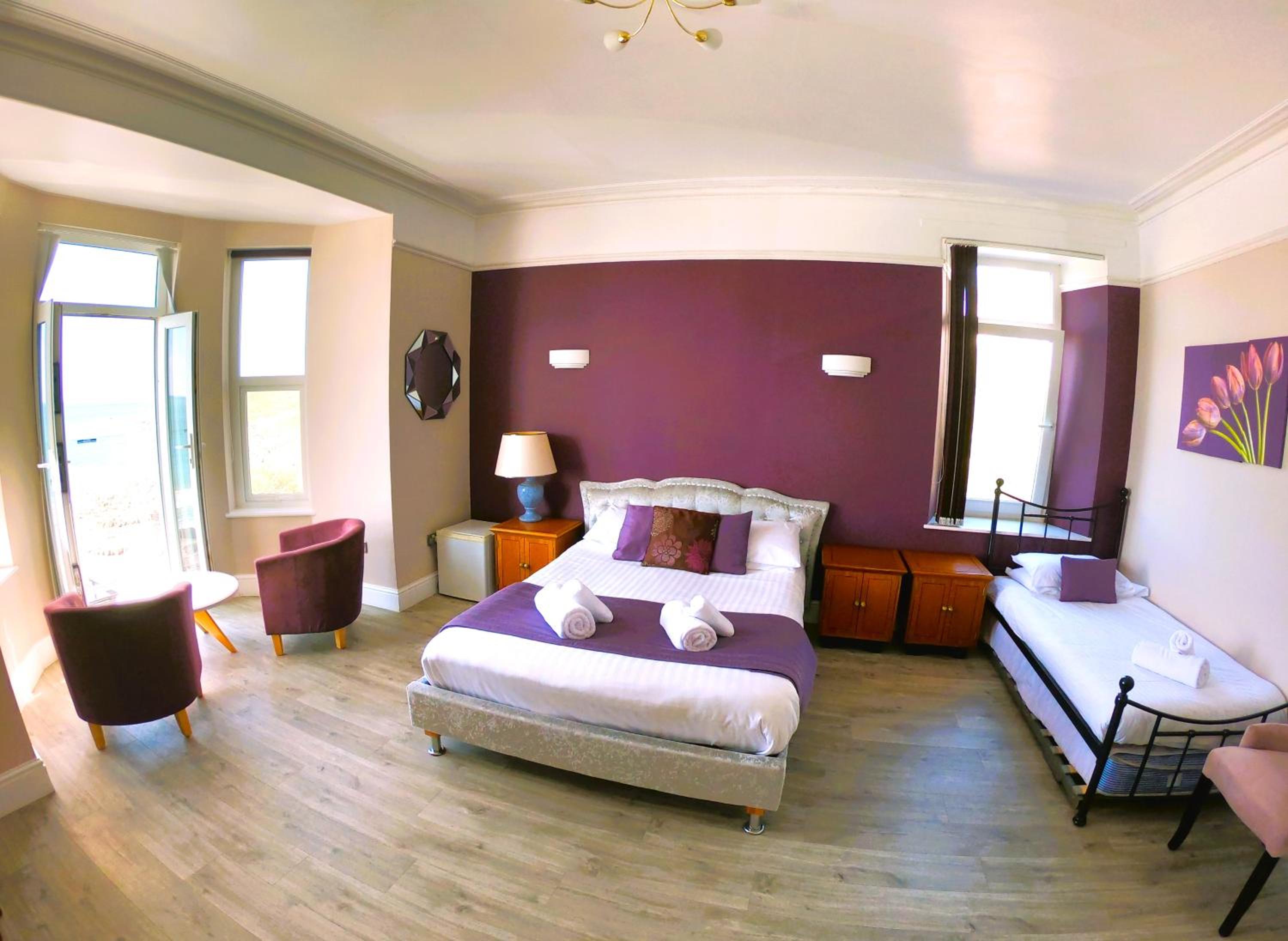 Deluxe Double Room with Balcony and Sea View photo 3