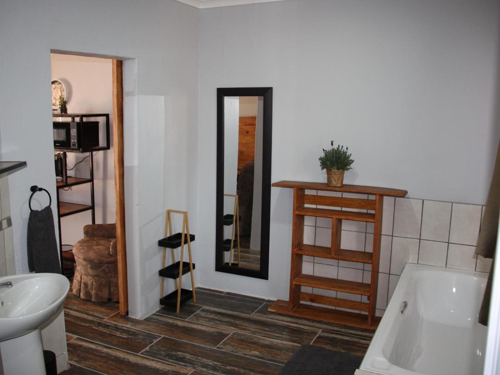 Standard King Room photo 3
