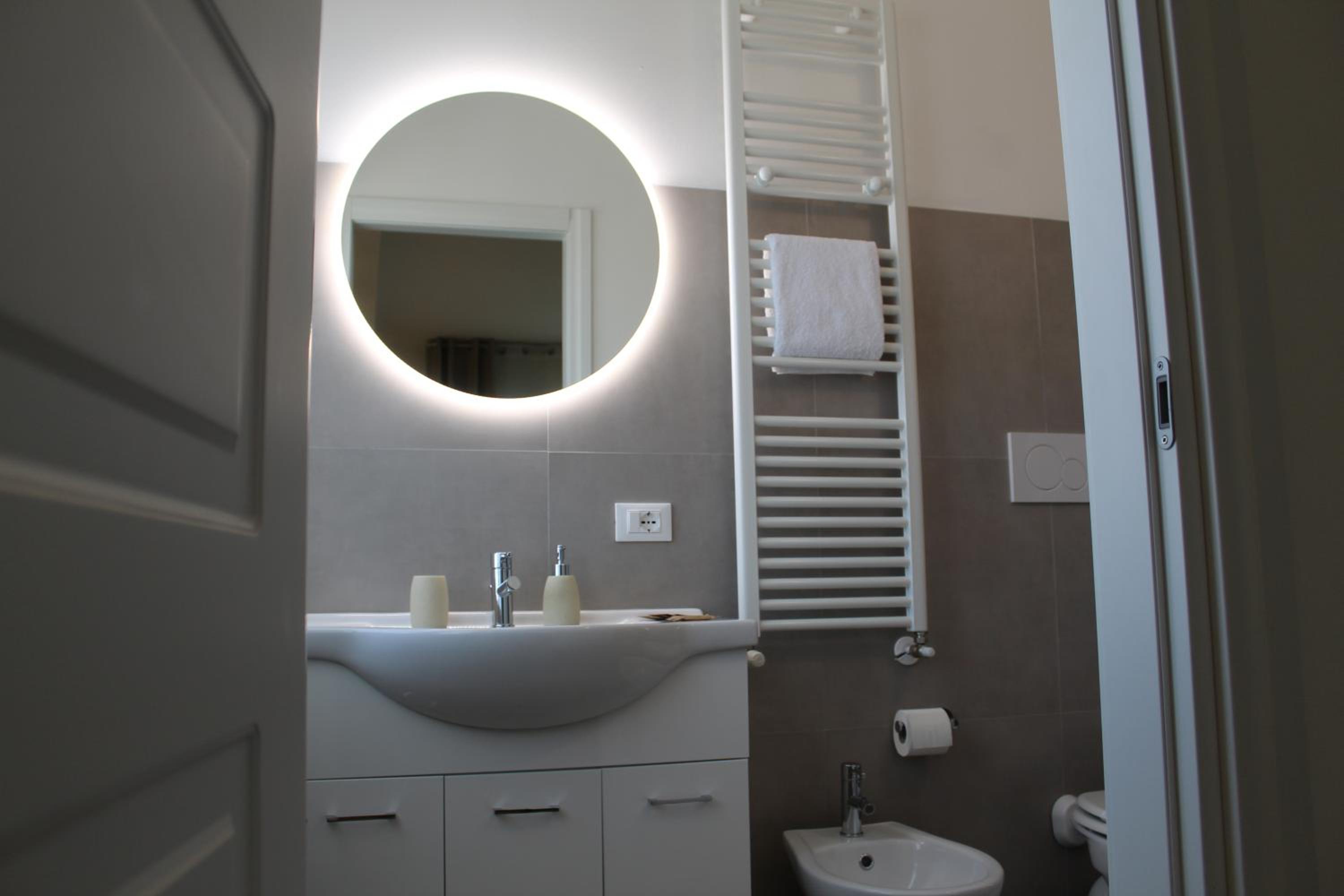 Double Room with Private Bathroom photo 3