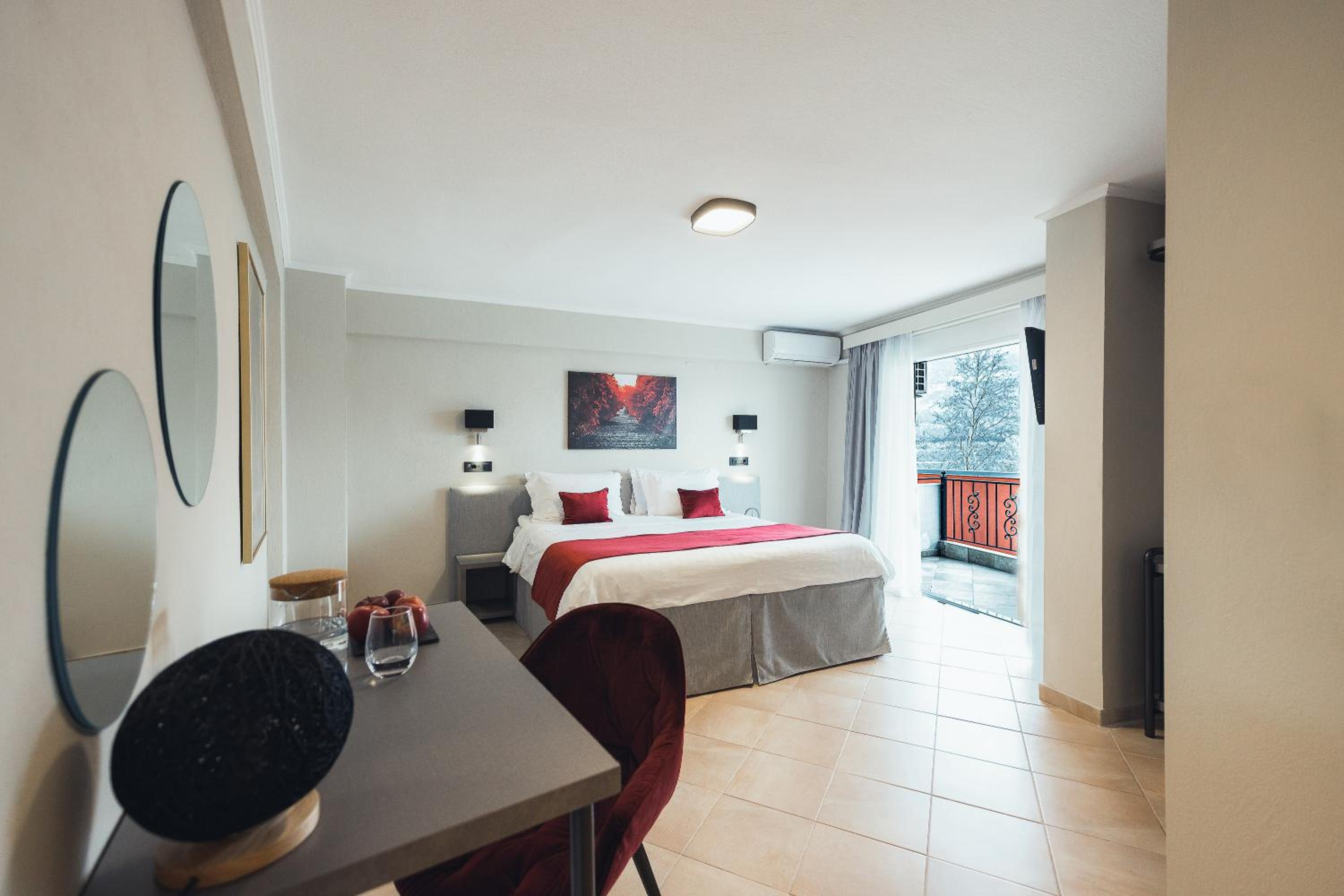 Superior Room with Lake View photo 2