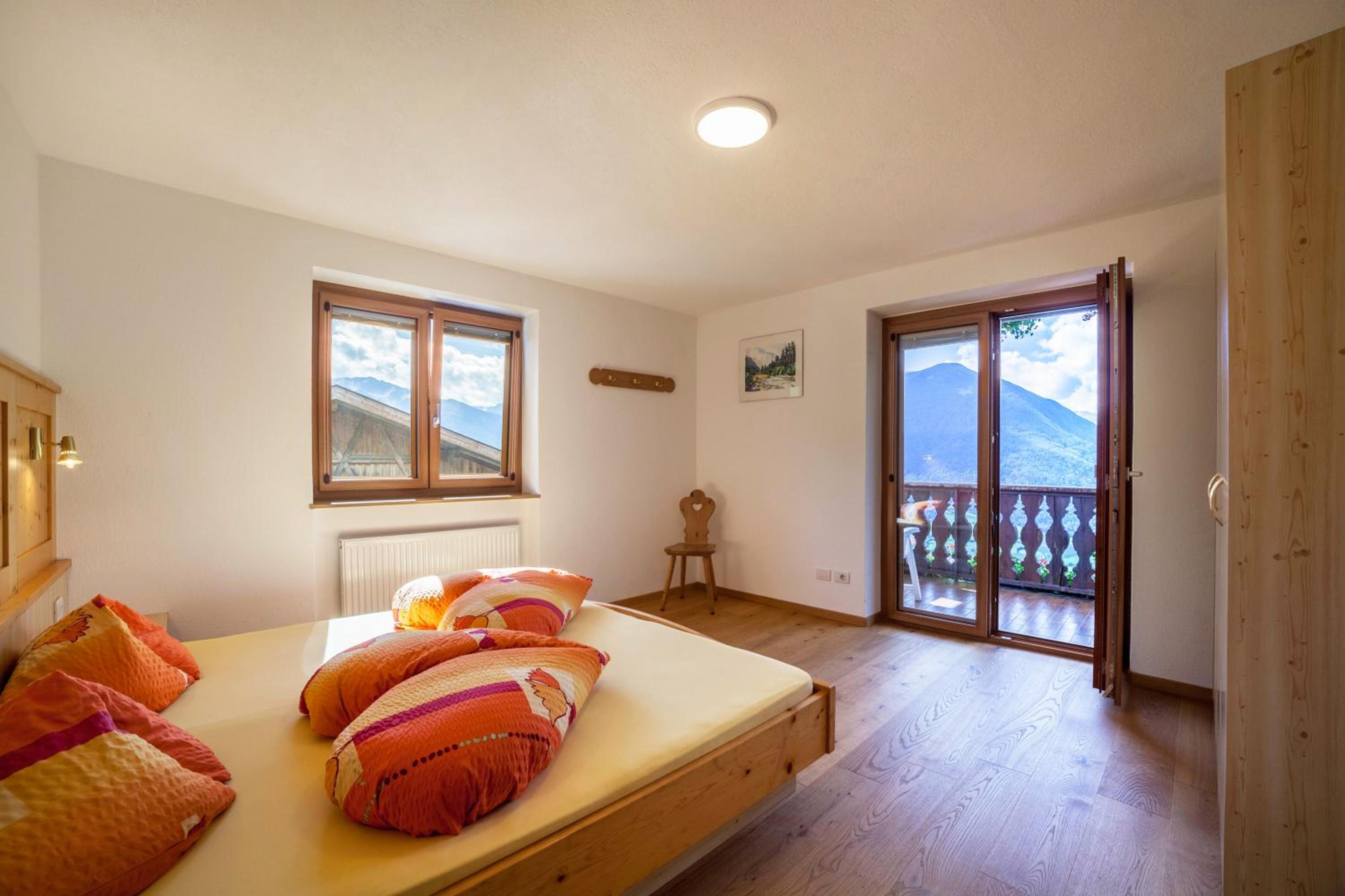 Two-Bedroom Deluxe Apartment with Balcony photo 1