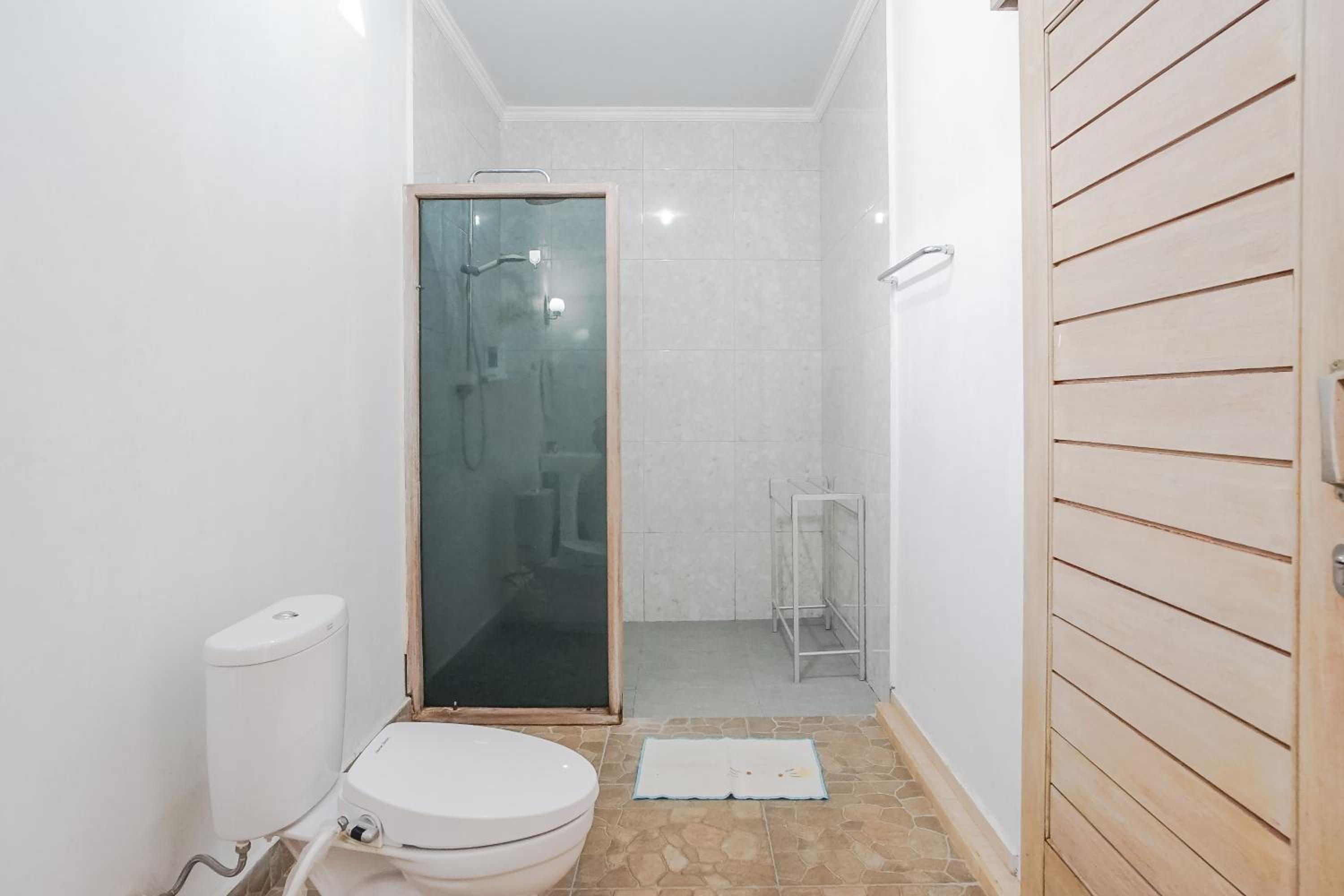 Deluxe Double Room - Photo 8