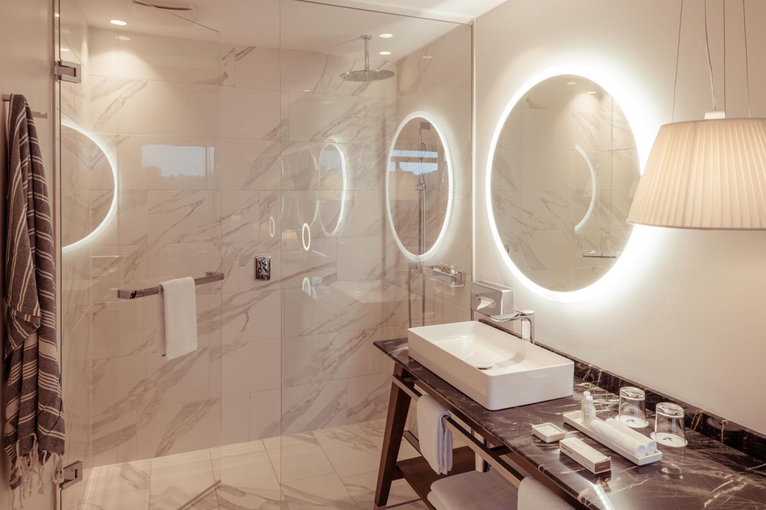 Superior Room with Balcony photo 2