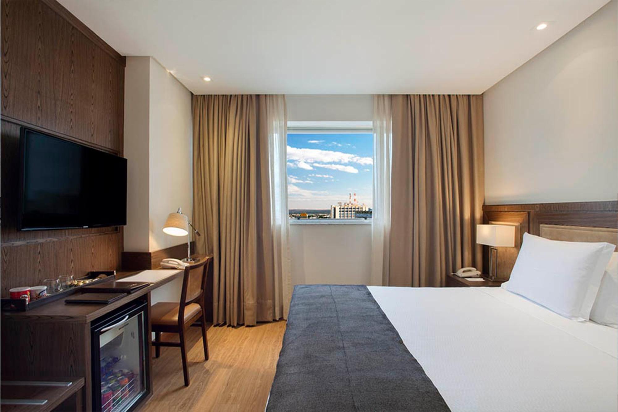 Deluxe Room with City View