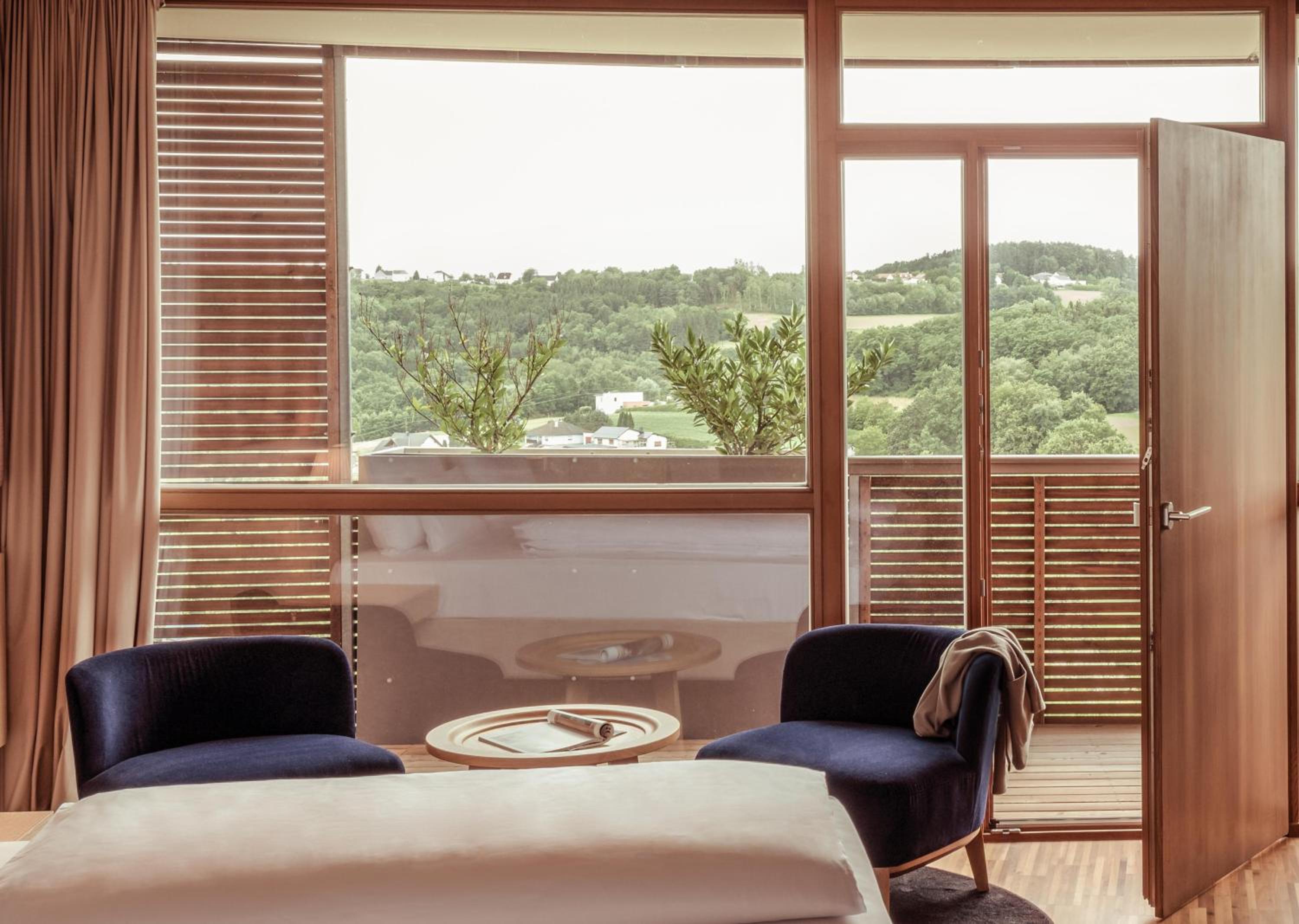 Junior Suite Superior with Balcony photo 2