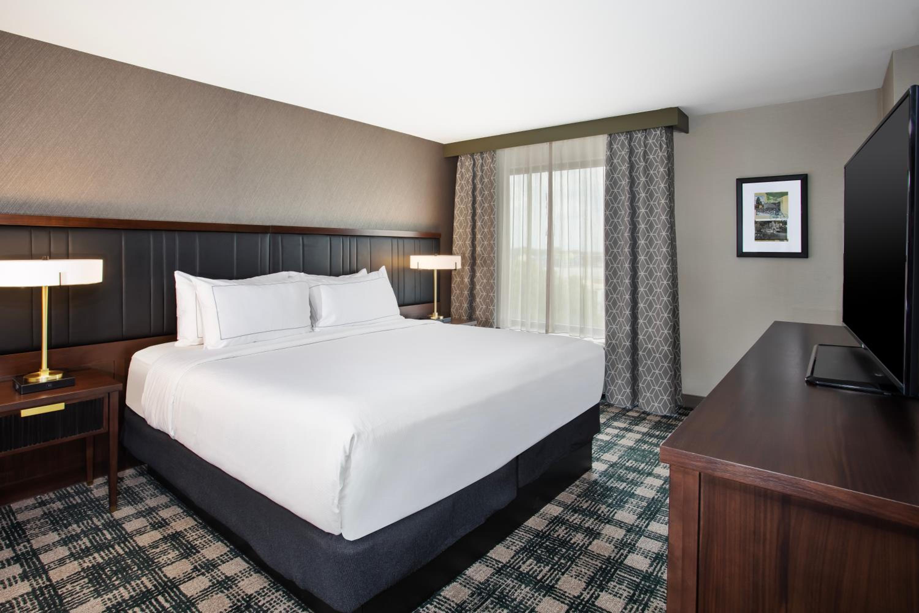 King Room with Sofa Bed and River View photo 3