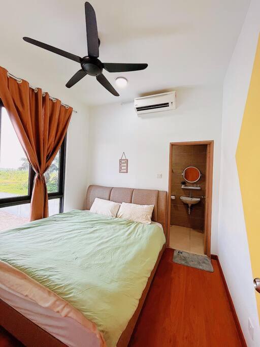 Three-Bedroom Villa photo 3