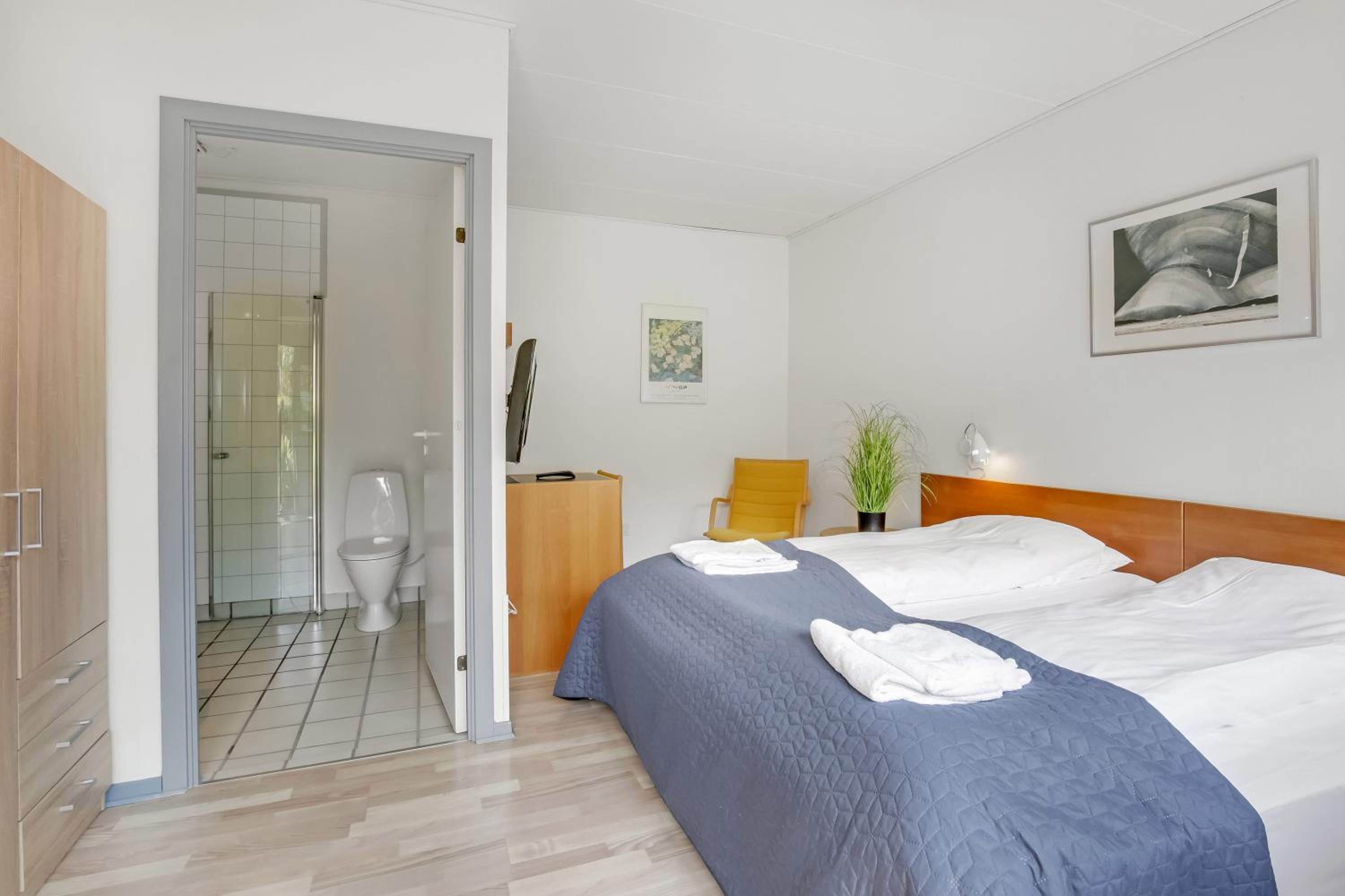 Double Room with Private Bathroom