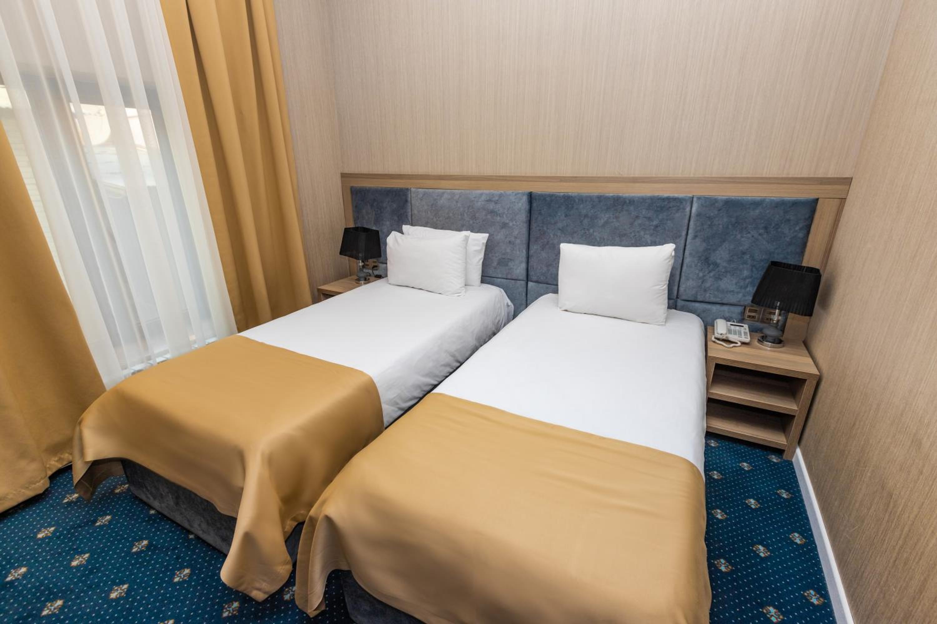 Standard Double or Twin Room - Photo 20