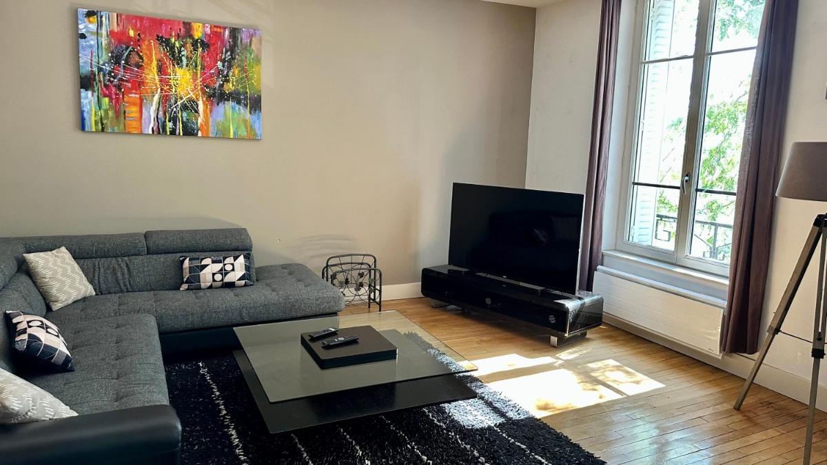 Deluxe Apartment photo 3